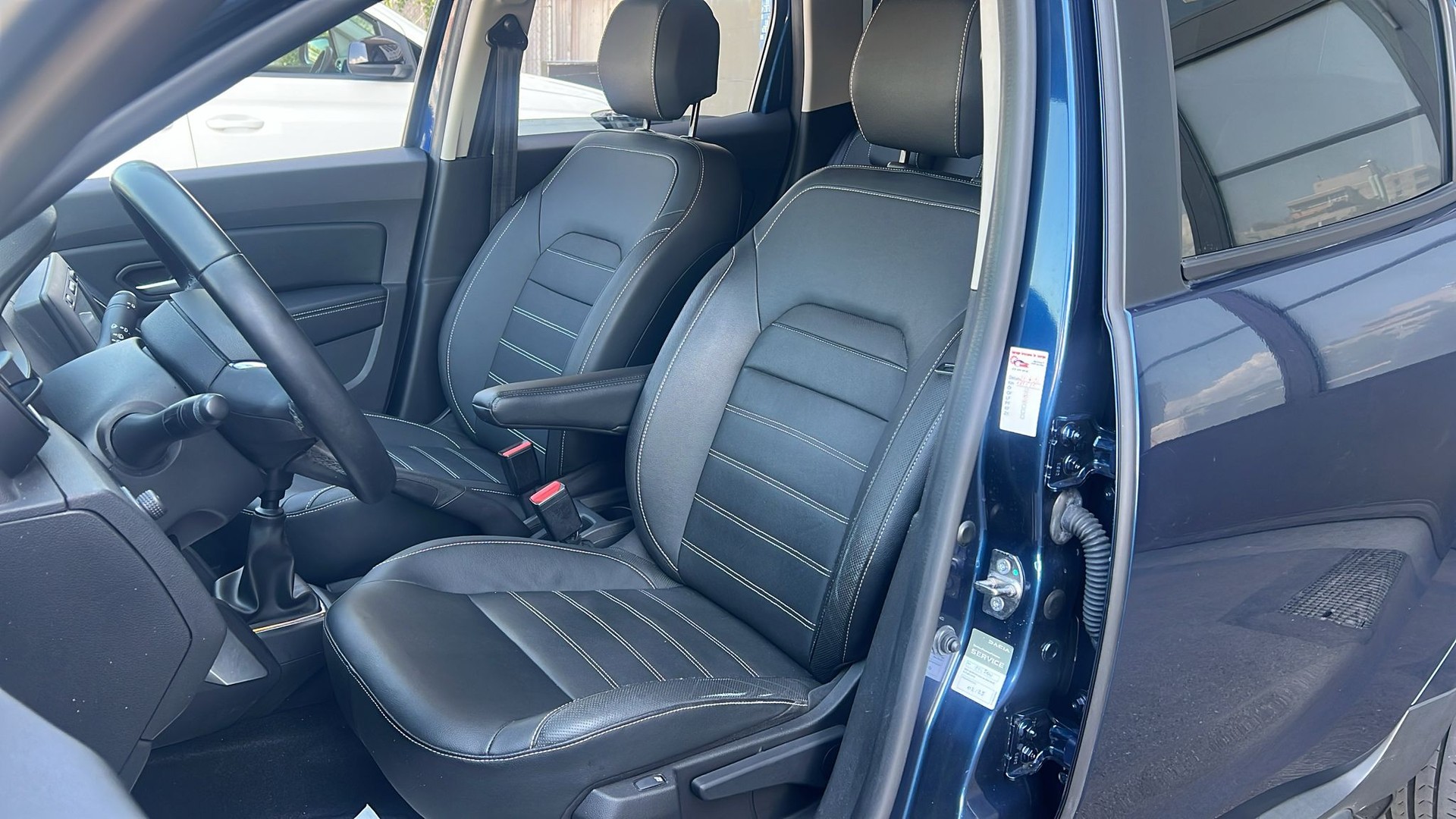 DACIA Duster TCe 125 Prestige 4x4-image-13