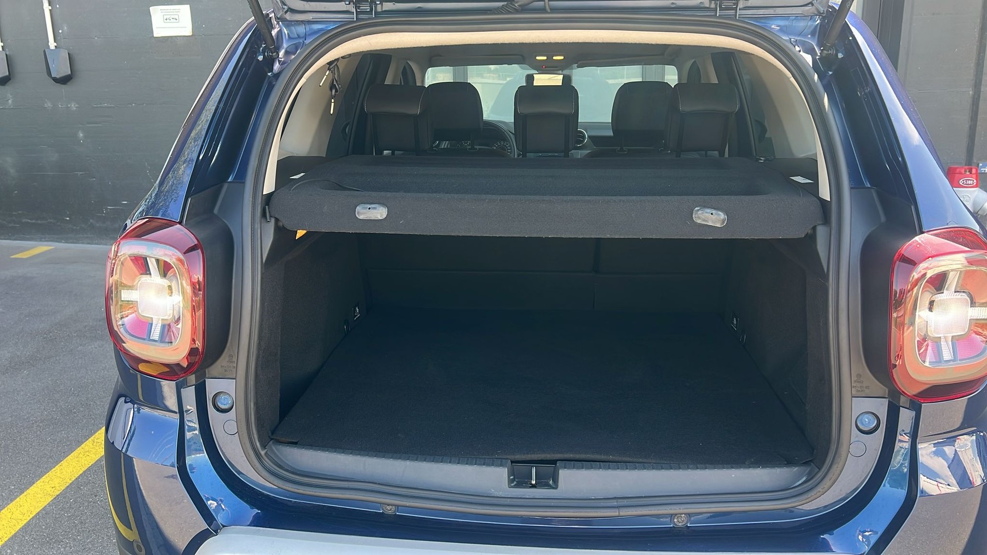DACIA Duster TCe 125 Prestige 4x4-image-18