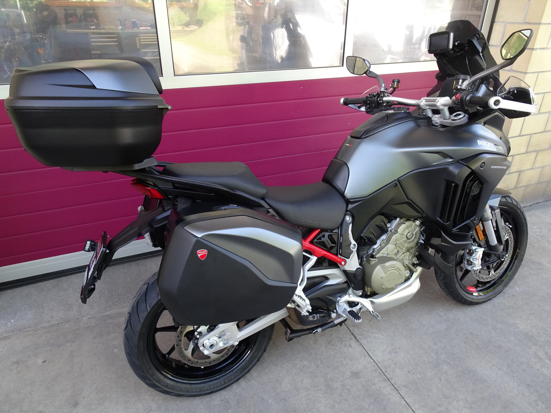 DUCATI Multistrada V4 S Travel & Radar-image-3