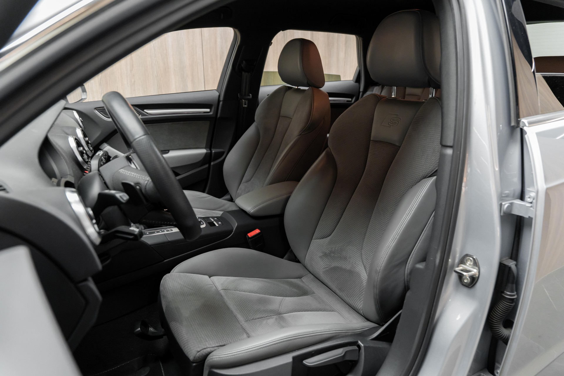 AUDI A3 Sportback 40 TFSI Sport S-tronic-image-5