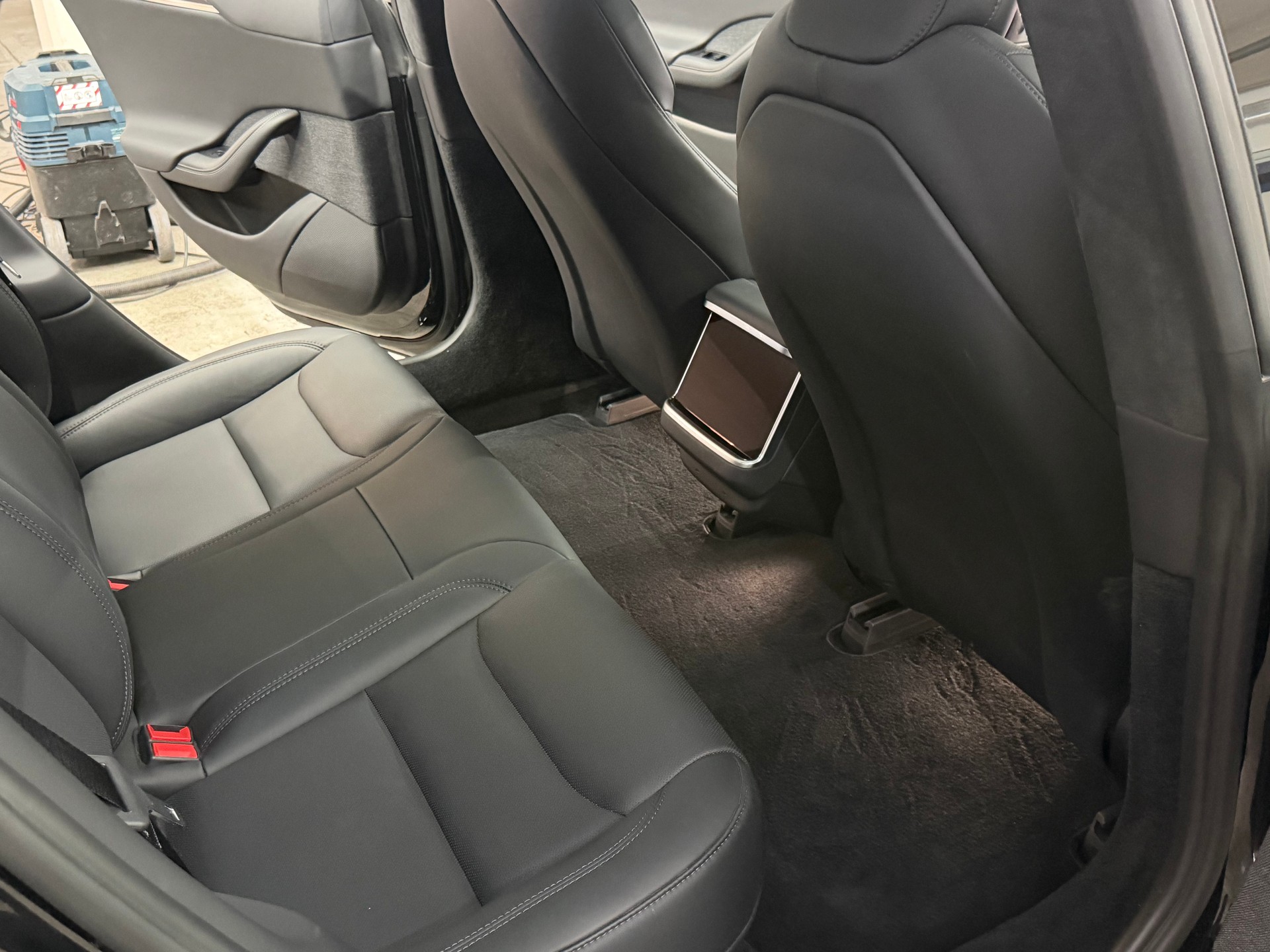 TESLA Model S 100 kWh AWD-image-14