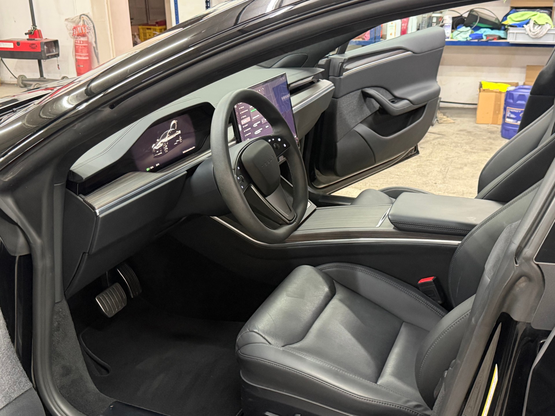 TESLA Model S 100 kWh AWD-image-10
