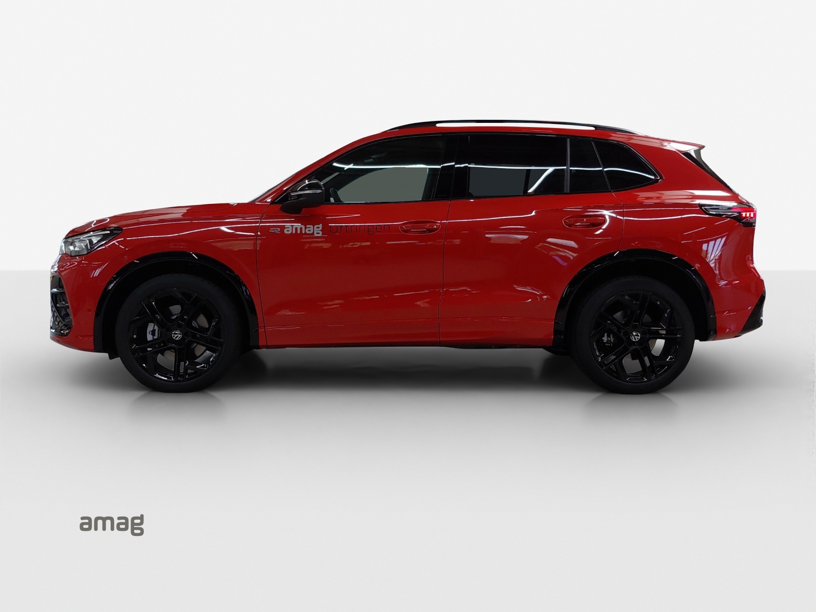 VW Tiguan 2.0 TSI DSG R-Line Plus 4Motion-showroom-element-1