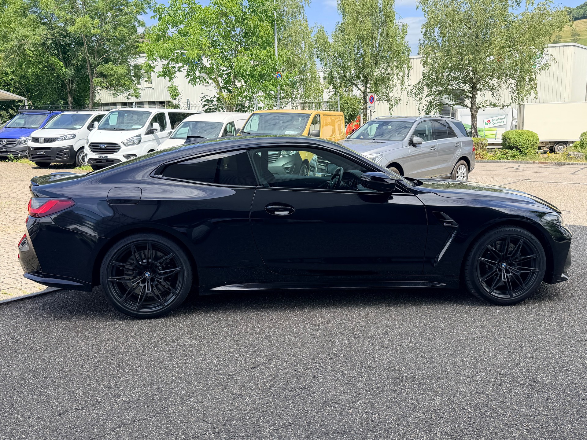 BMW M4 Coupé Competition M xDrive-showroom-element-1