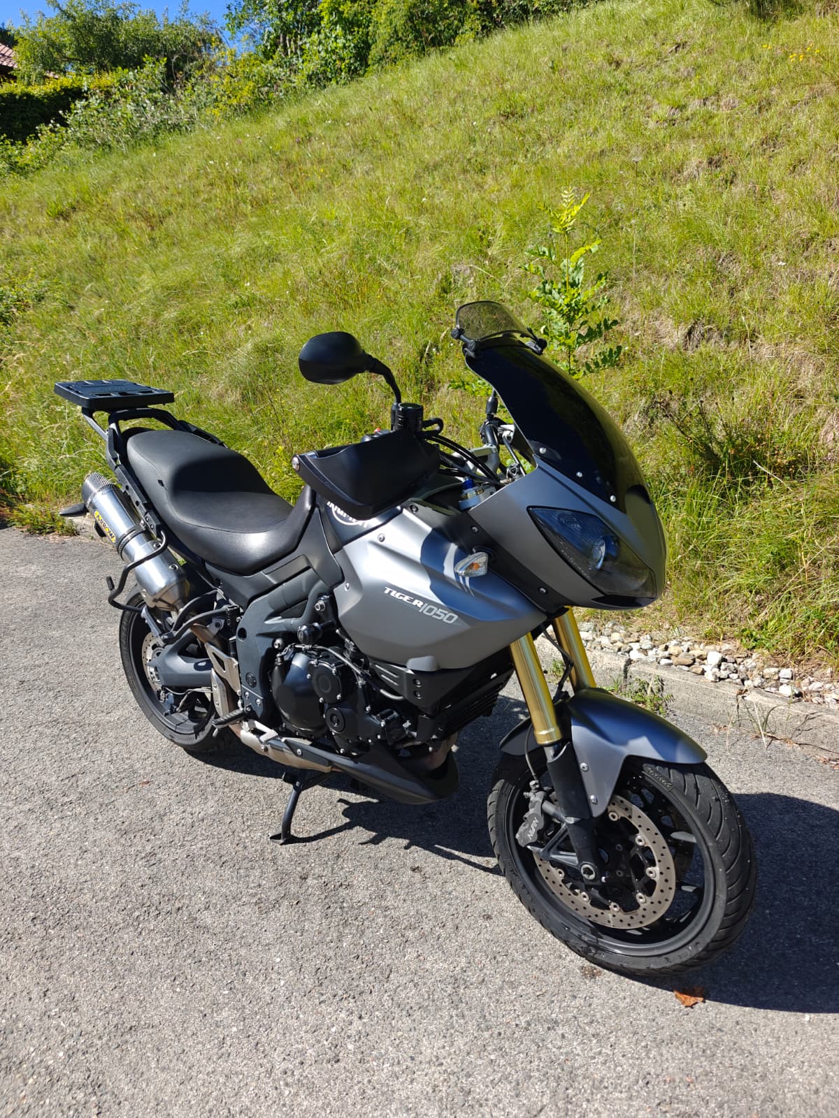 TRIUMPH Tiger 1050 ABS SE-image-3