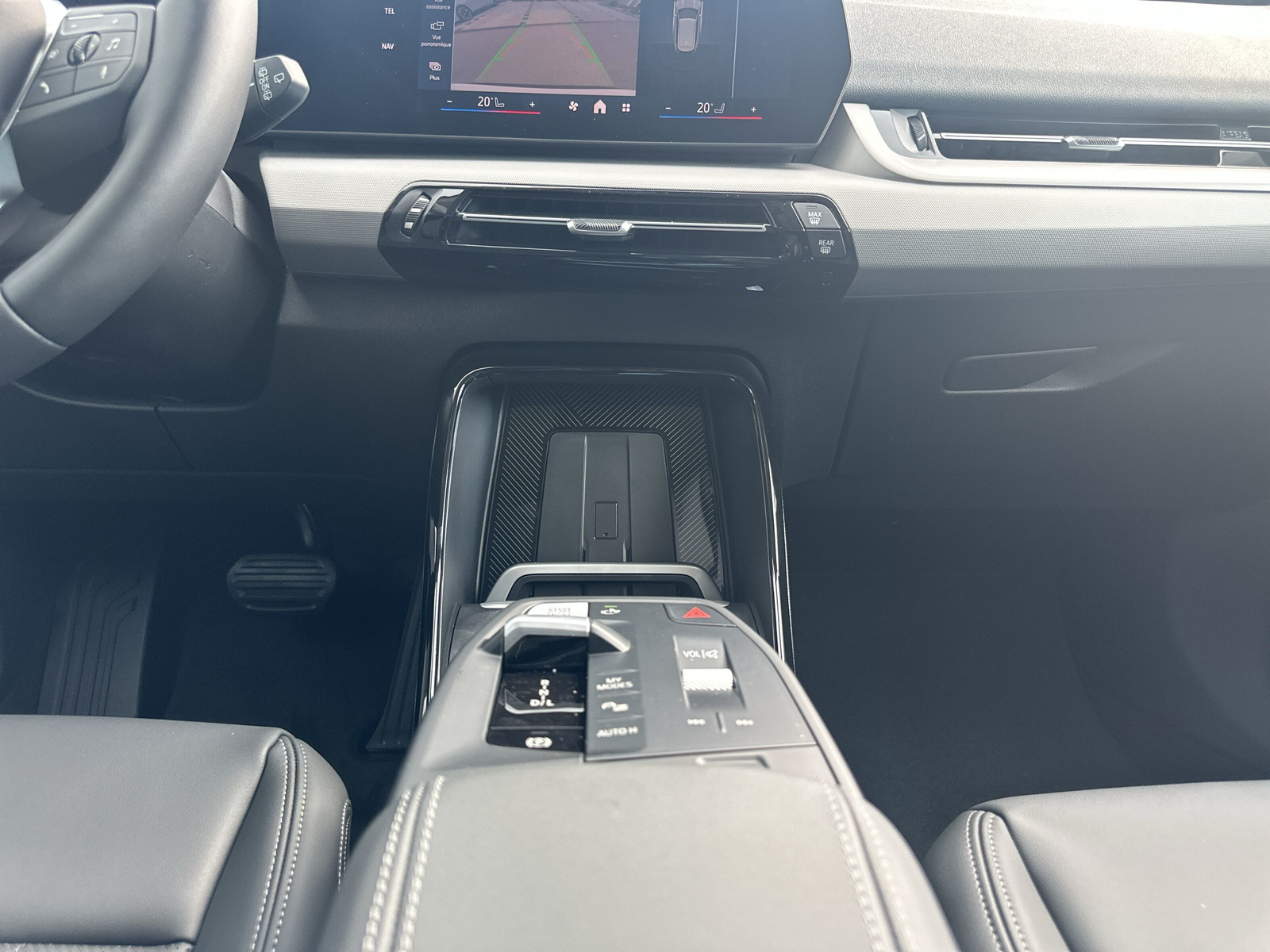 BMW X1 sDrive 18d-image-17