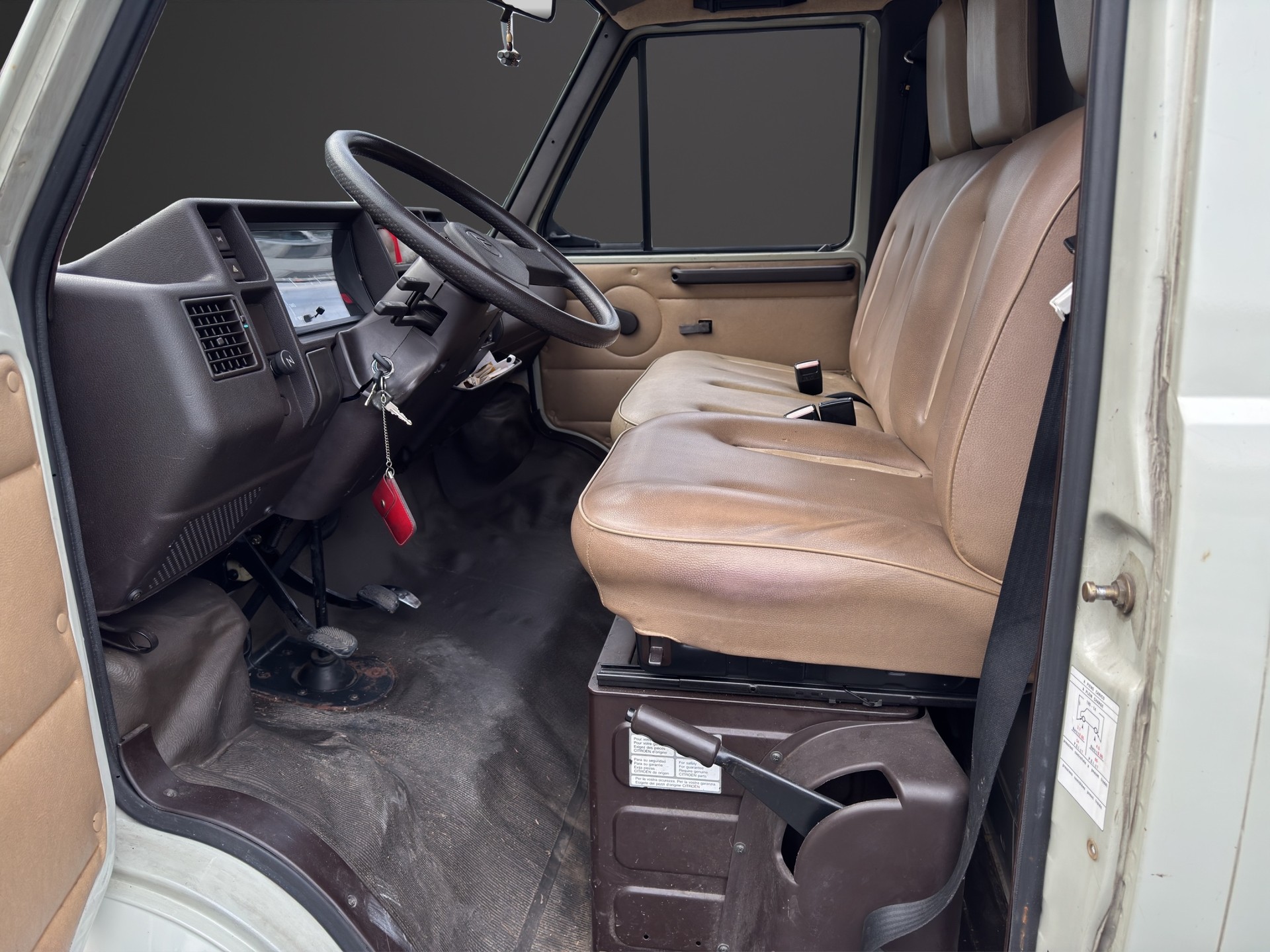 CITROEN 280 B20-image-10