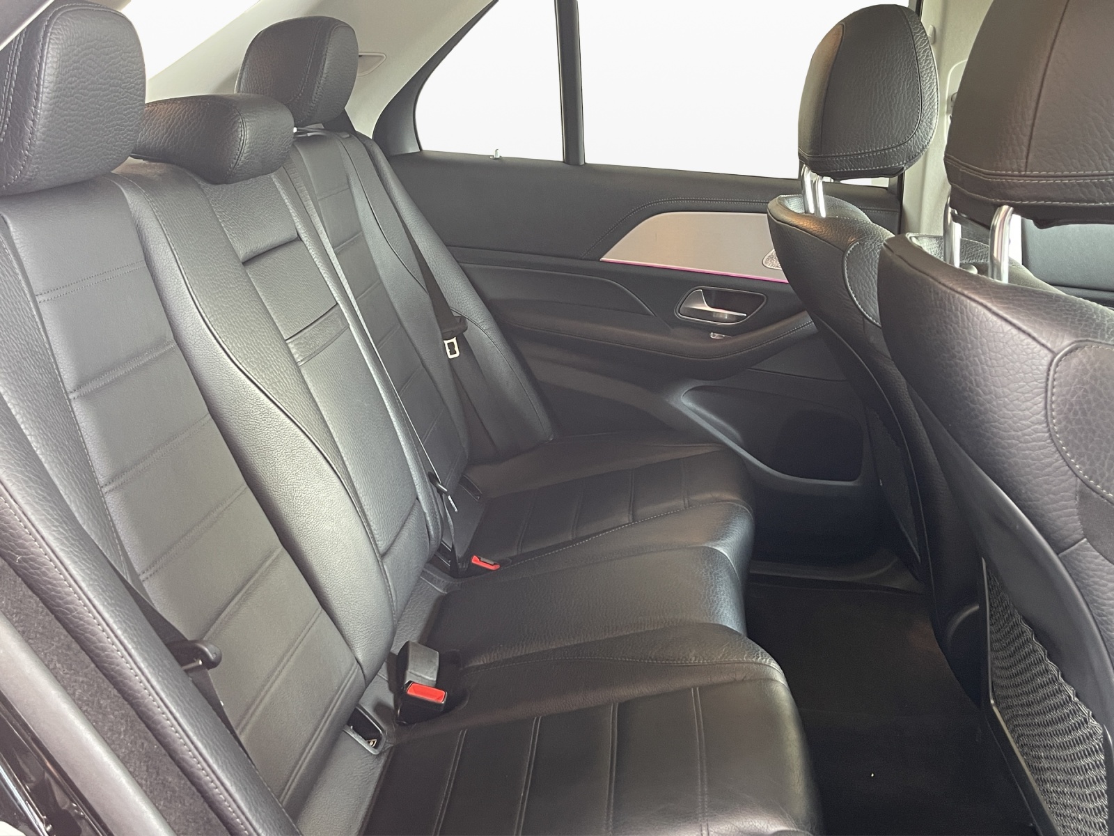 MERCEDES-BENZ GLE 450 4Matic AMG Line 9G-Tronic-image-18