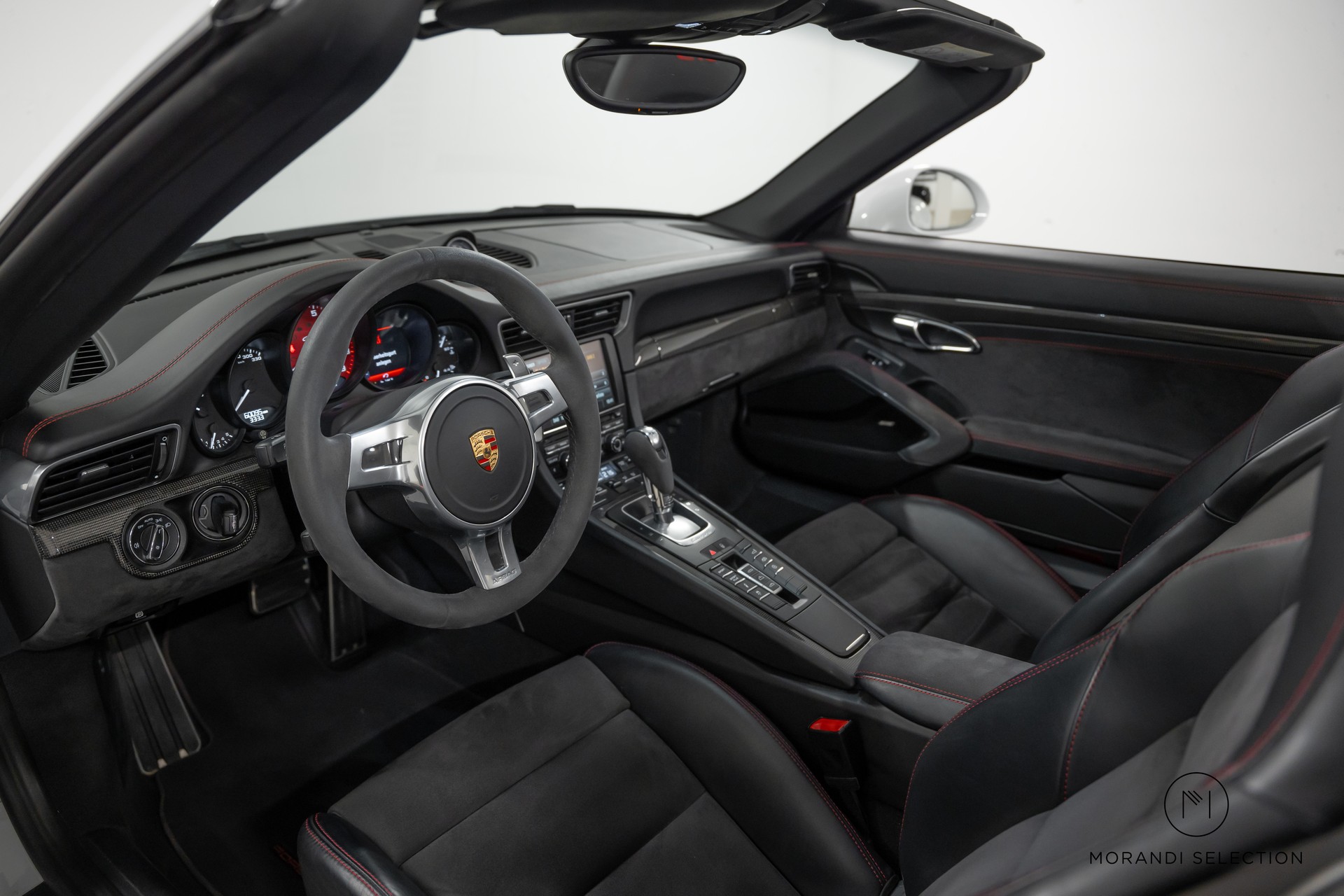 PORSCHE 911 Cabriolet 3.8 Carrera 4 GTS PDK-image-11