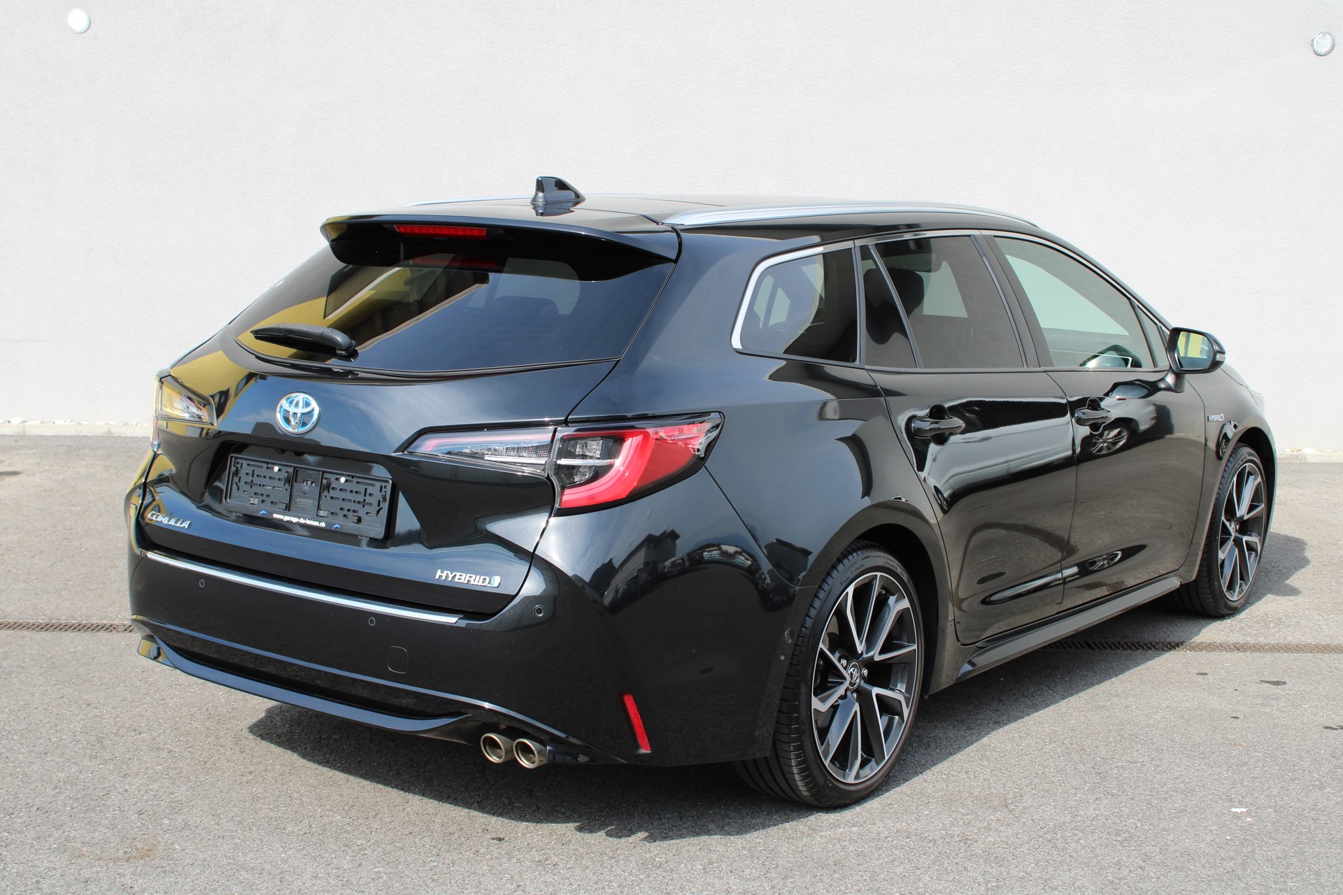 TOYOTA Corolla Touring Sports 2.0 HSD Premium e-CVT-image-4