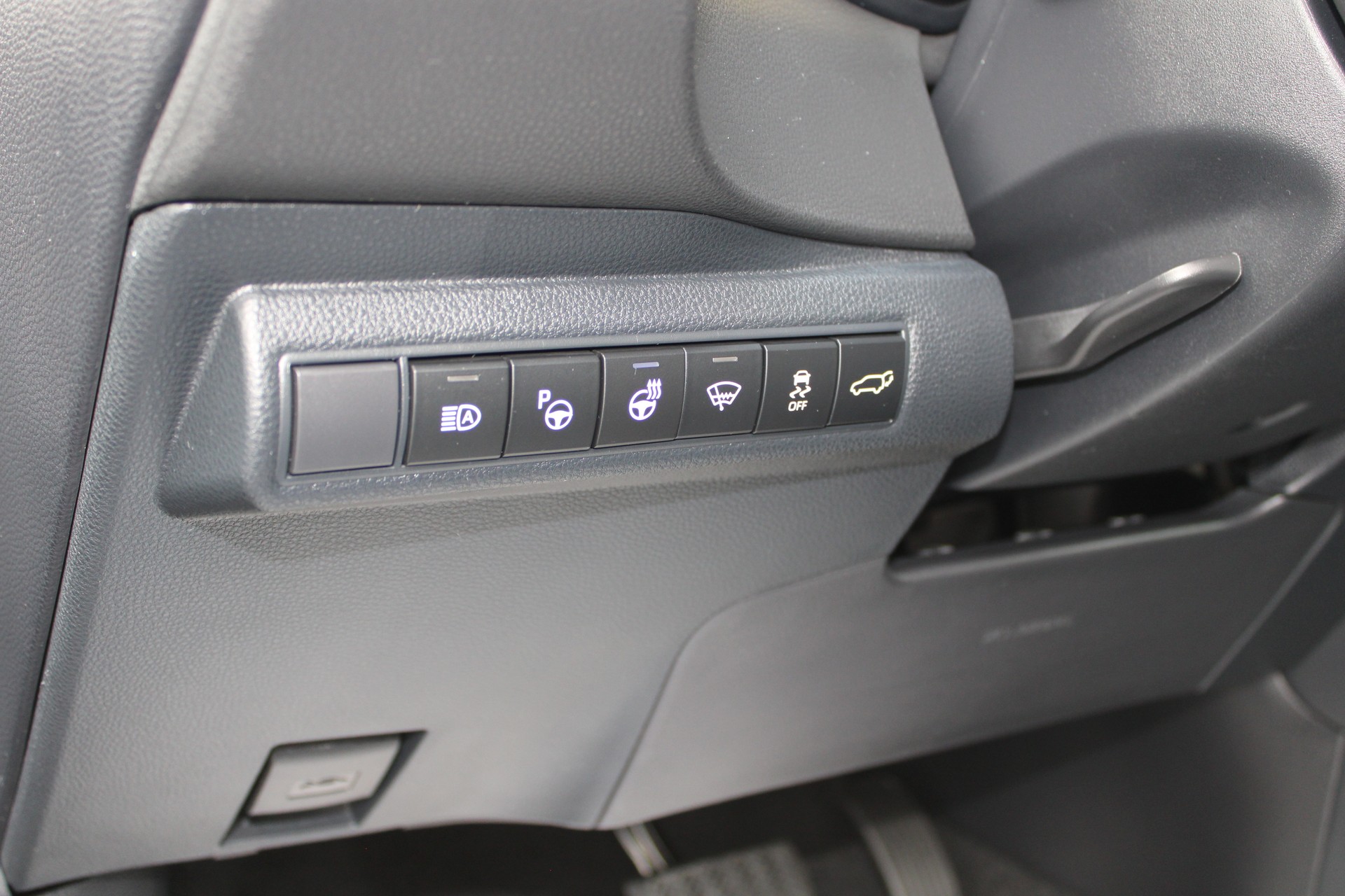 TOYOTA Corolla Touring Sports 2.0 HSD Premium e-CVT-image-15