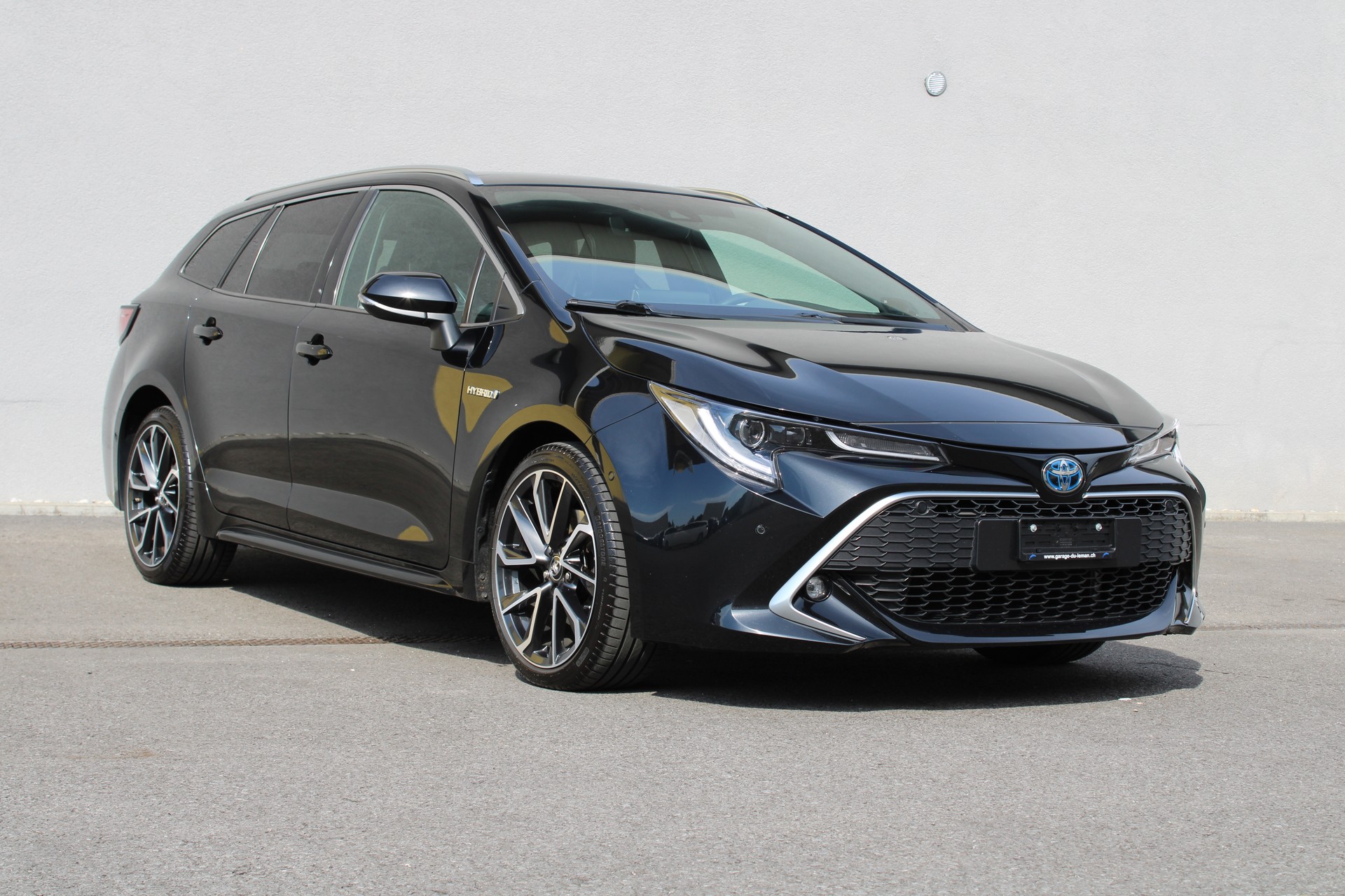 TOYOTA Corolla Touring Sports 2.0 HSD Premium e-CVT-showroom-element-2
