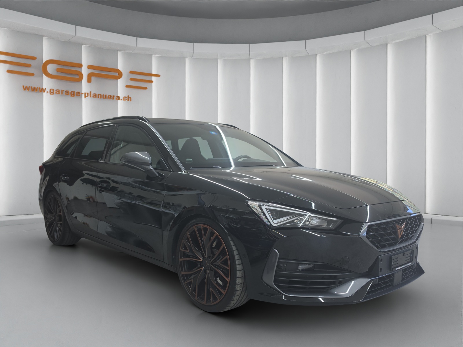 CUPRA Leon ST 2.0 TSI 310 VZ 4Drive DSG-showroom-element-2