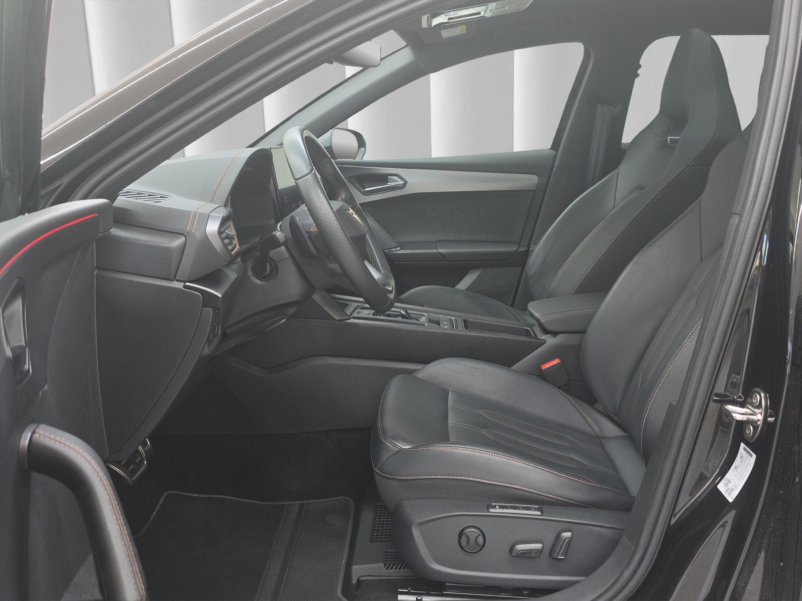 CUPRA Leon ST 2.0 TSI 310 VZ 4Drive DSG-image-10