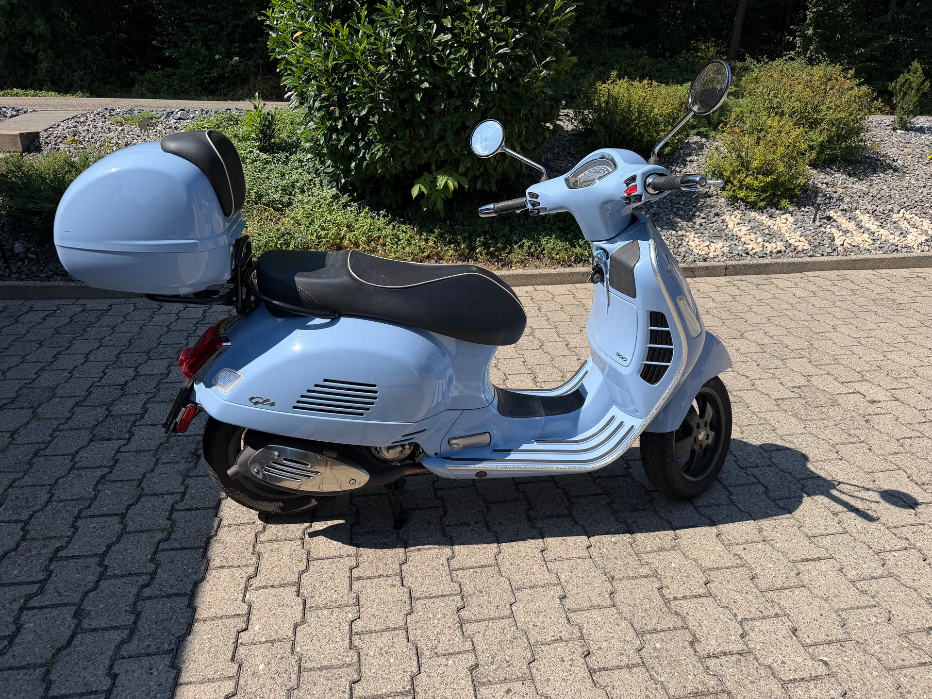 PIAGGIO Vespa GTS Super 300 i.e Sport-image-2