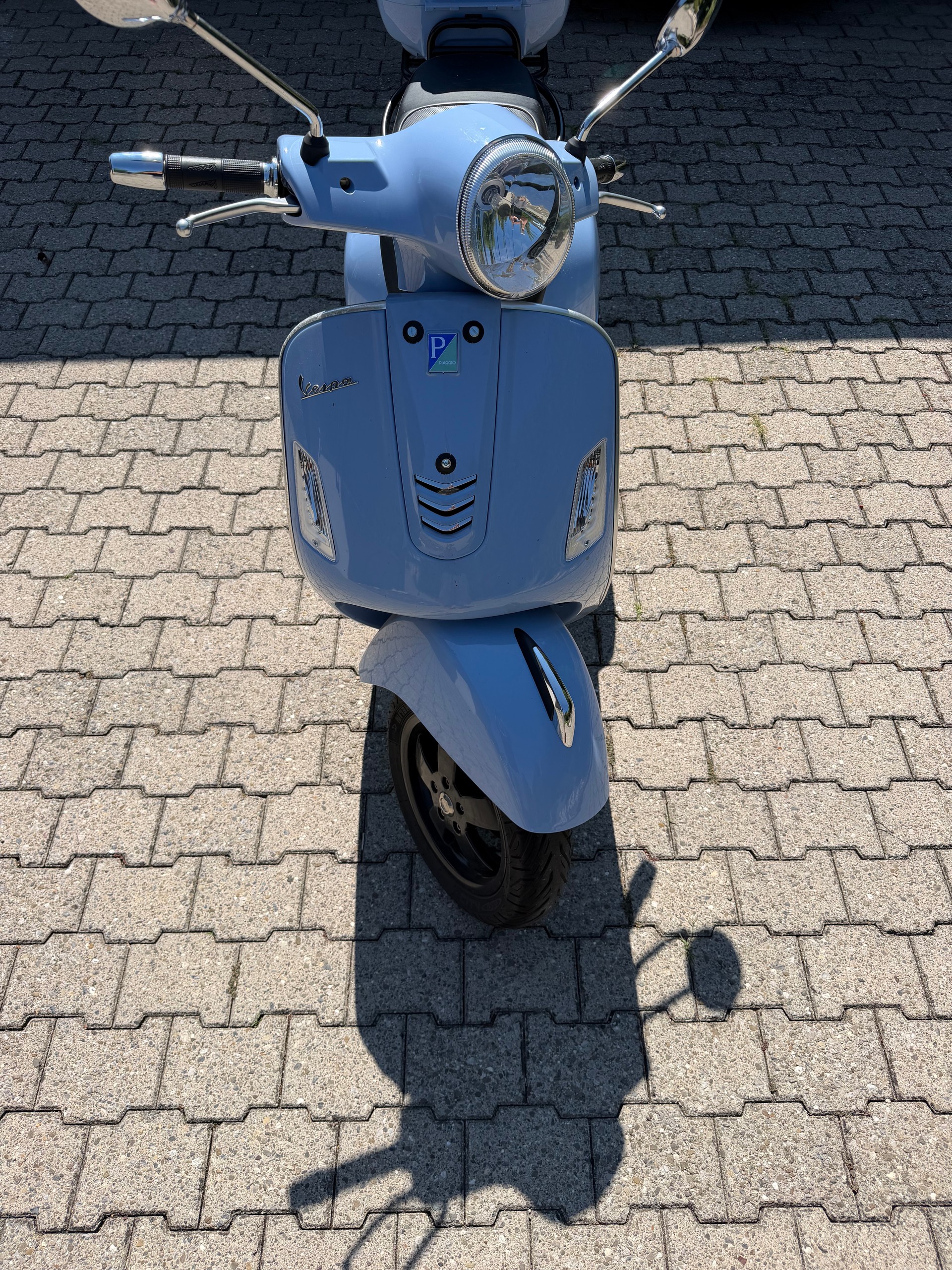 PIAGGIO Vespa GTS Super 300 i.e Sport-image-3