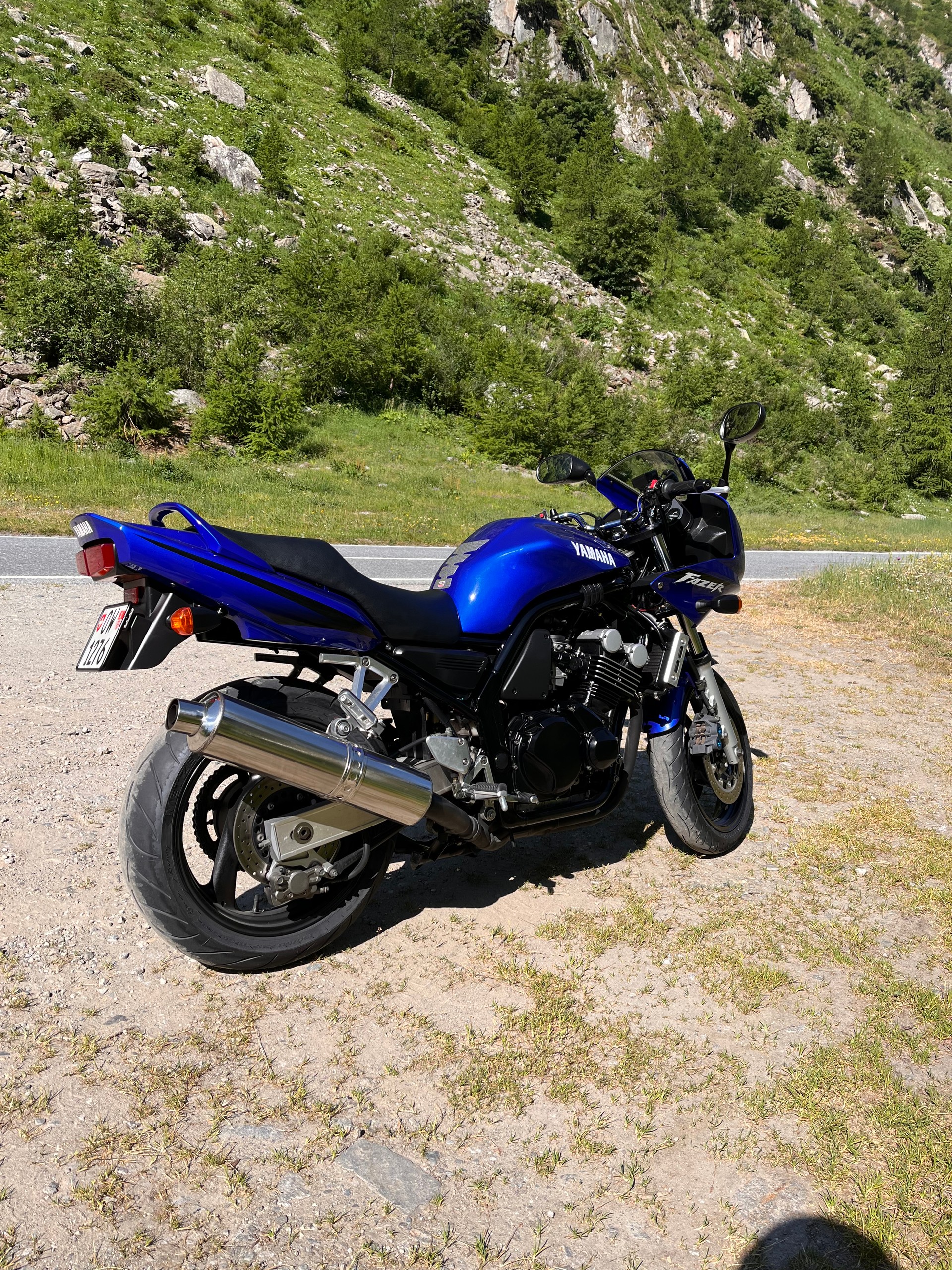 YAMAHA FZS 600 Fazer-image-7
