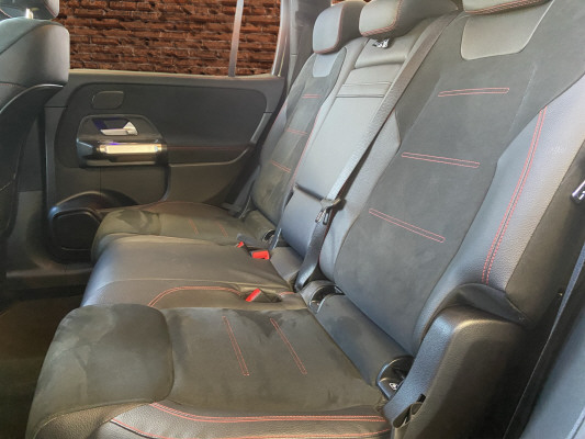 MERCEDES-BENZ GLB 250 AMG Line 4 MATIC-image-12