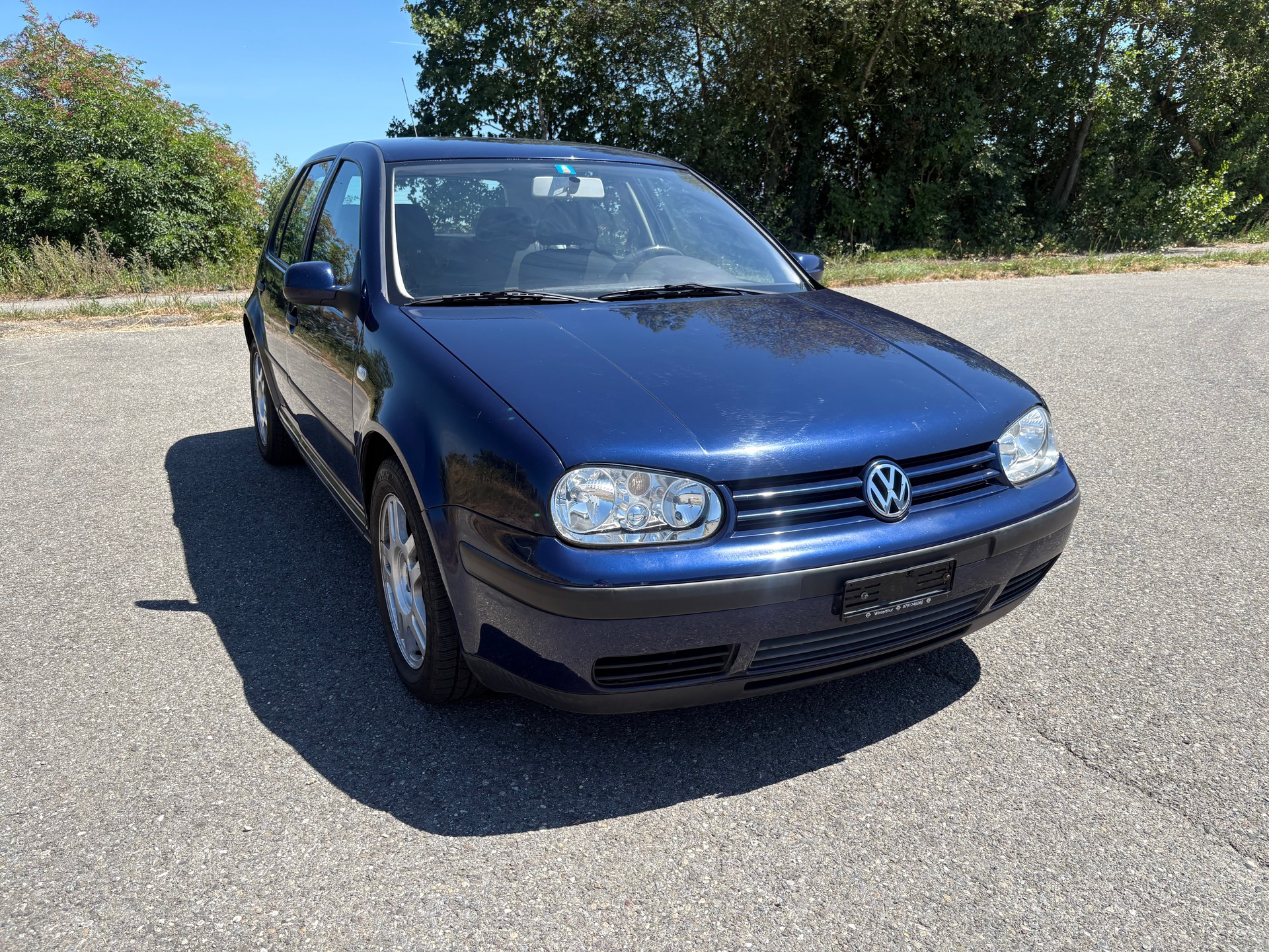 VW Golf 1.6 Automatic-image-2