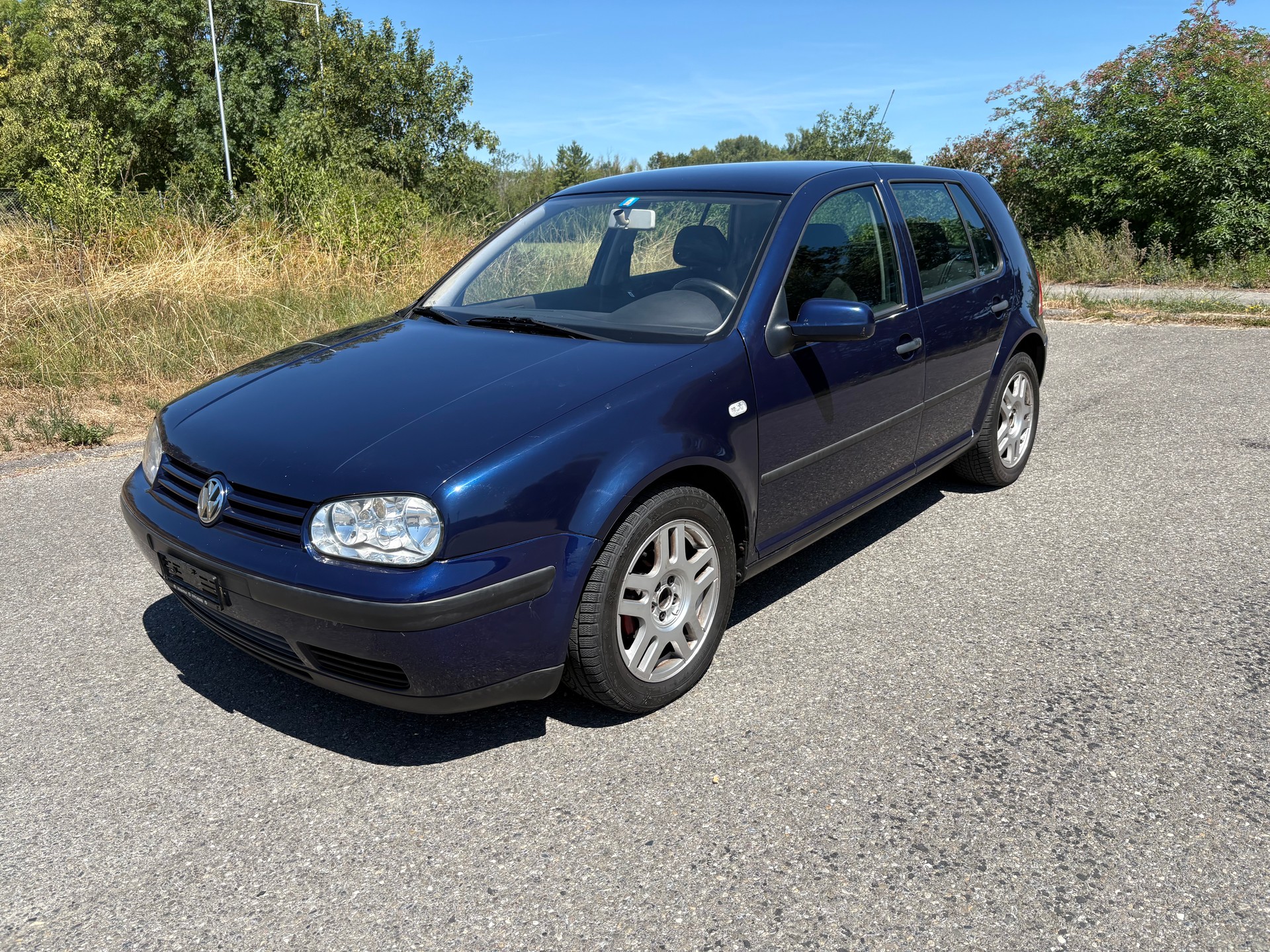 VW Golf 1.6 Automatic-image-3