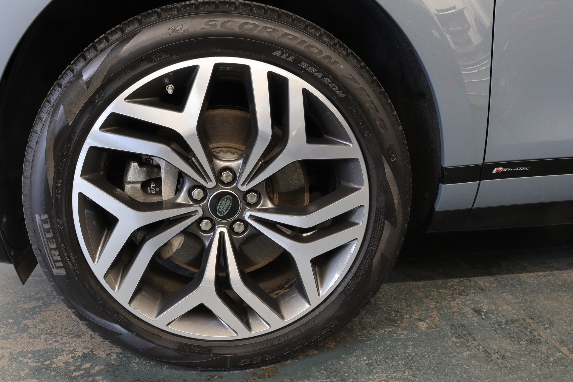 LAND ROVER Range Rover Evoque 2.0 T 250 First Edition-image-20