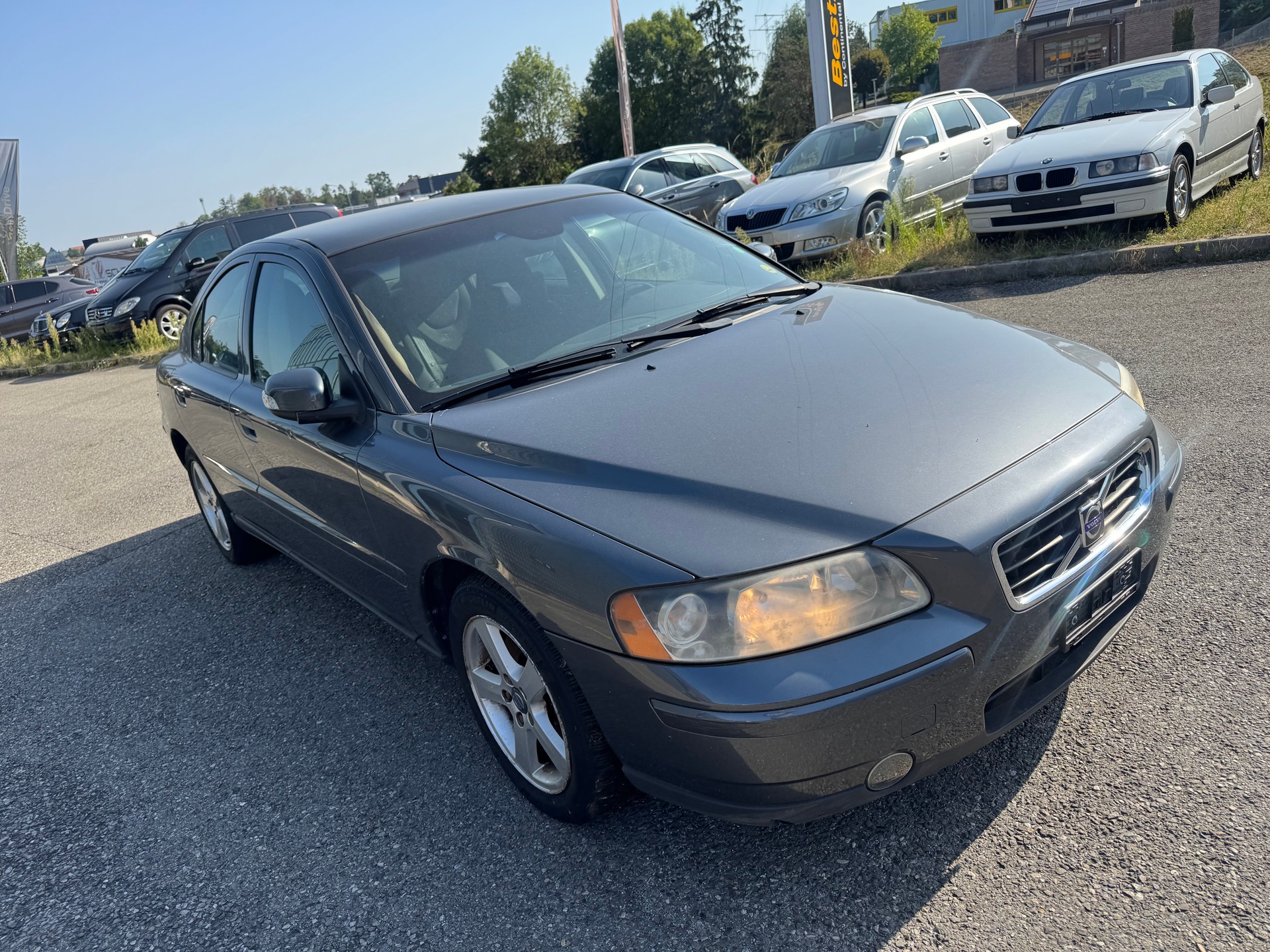 VOLVO S60 2.4 Summum-showroom-element-2