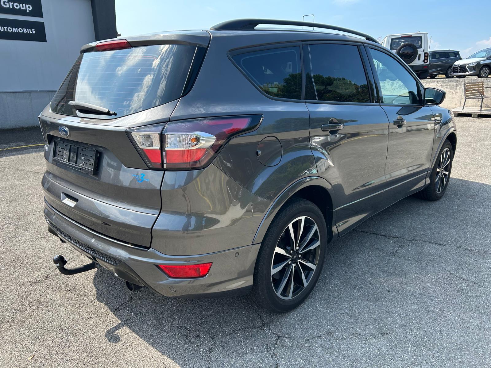 FORD Kuga 2.0 TDCi Titanium 4WD PowerShift-image-2