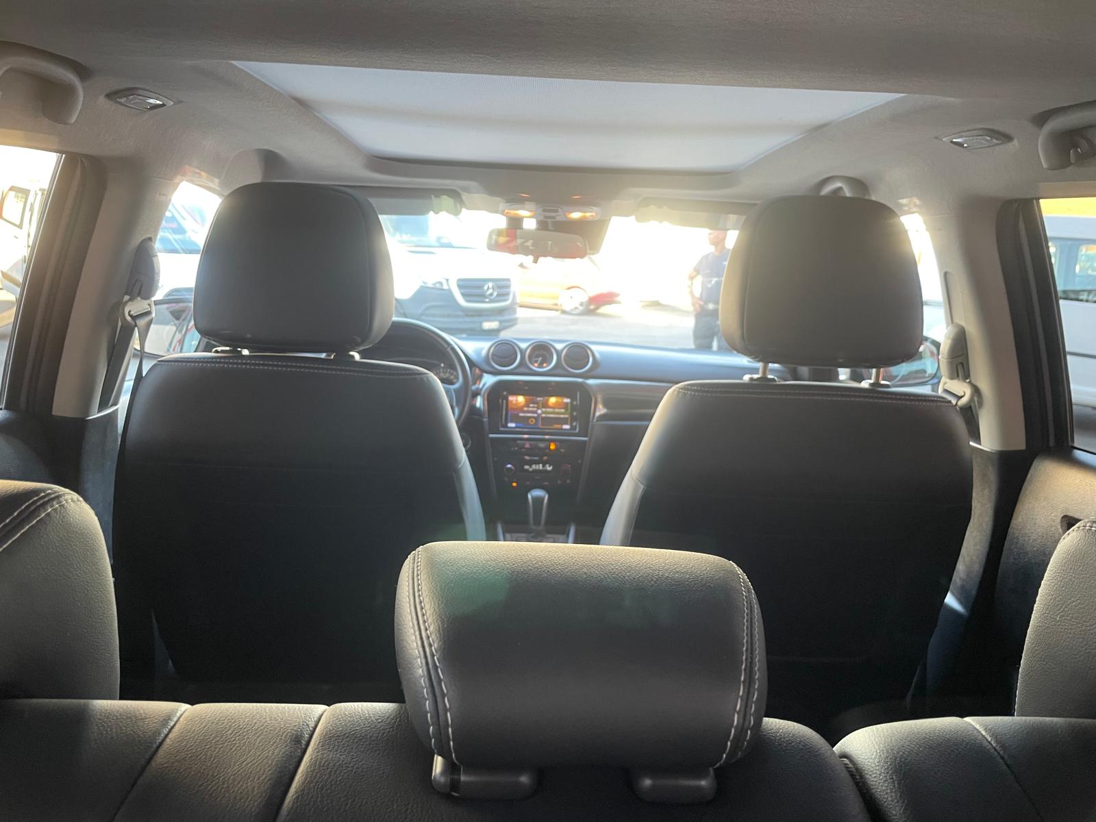 SUZUKI Vitara 1.4 Boosterjet Compact Top Hybrid Automatic-image-12