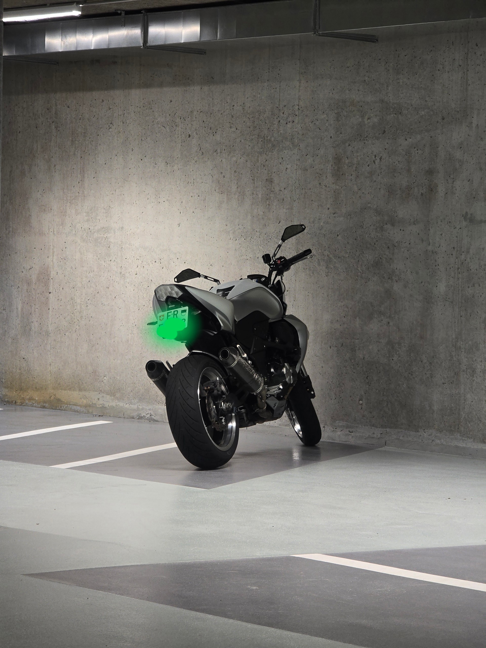 KAWASAKI Z 1000-image-4