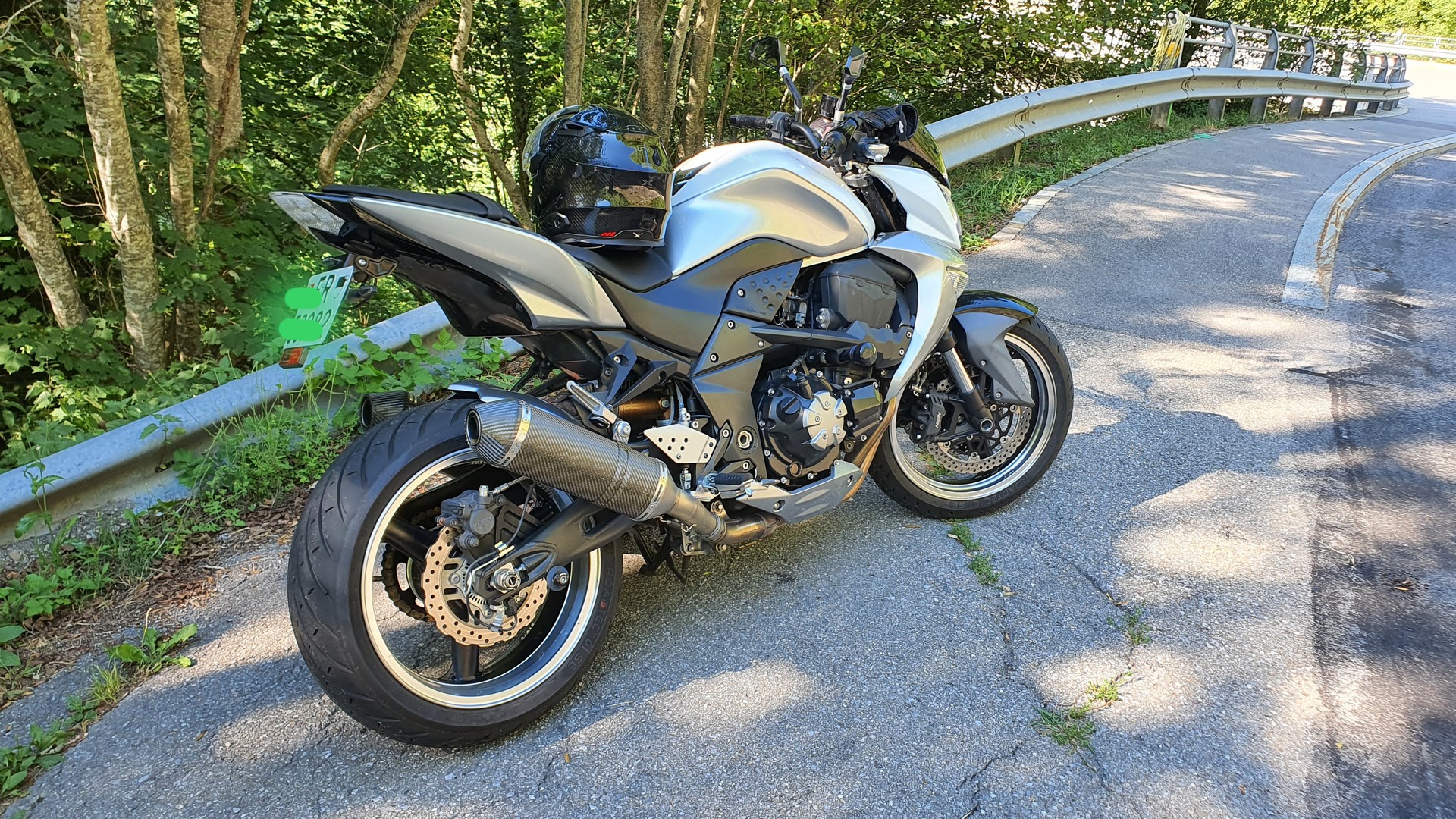 KAWASAKI Z 1000-image-5