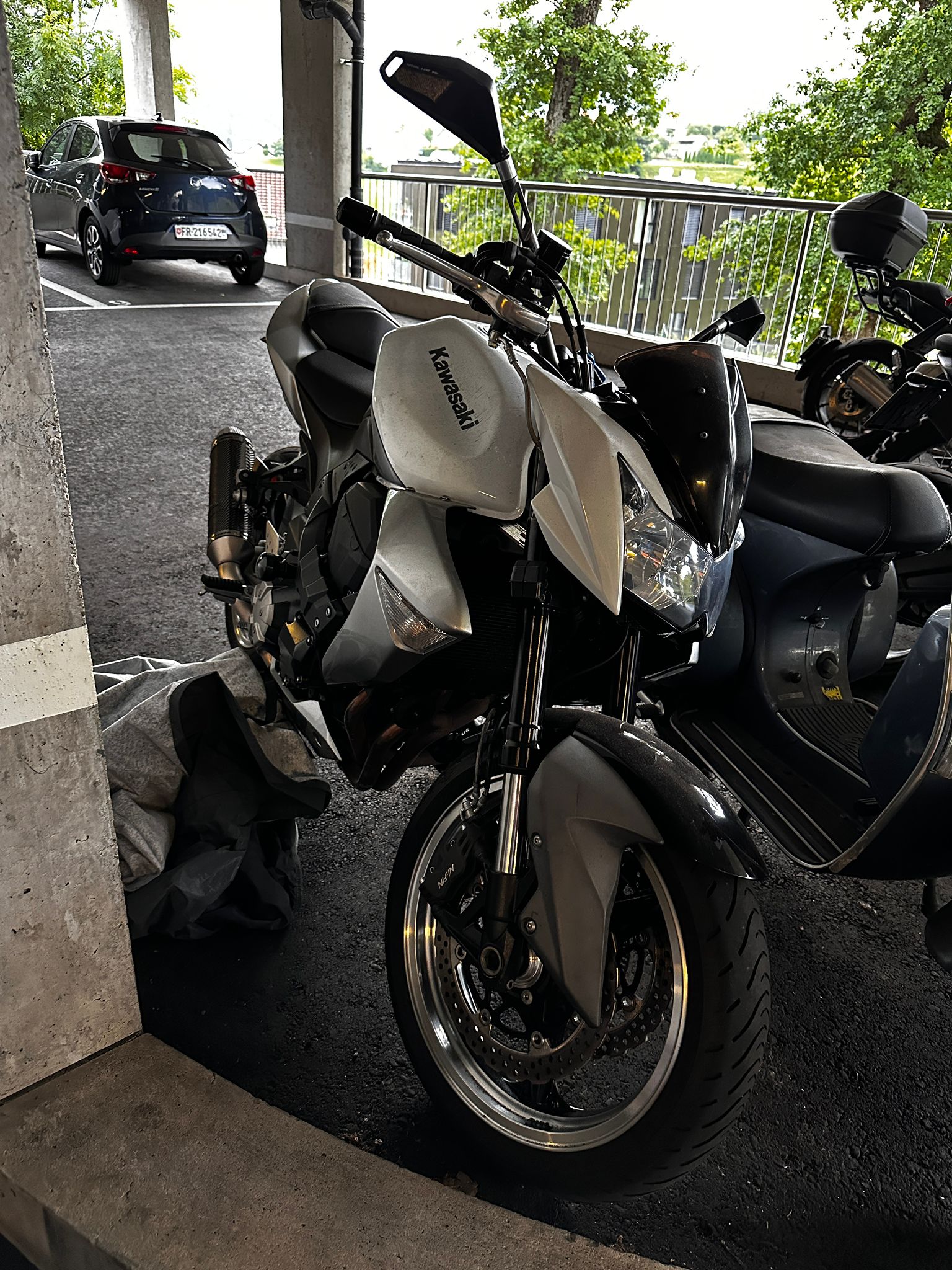 KAWASAKI Z 1000-image-2