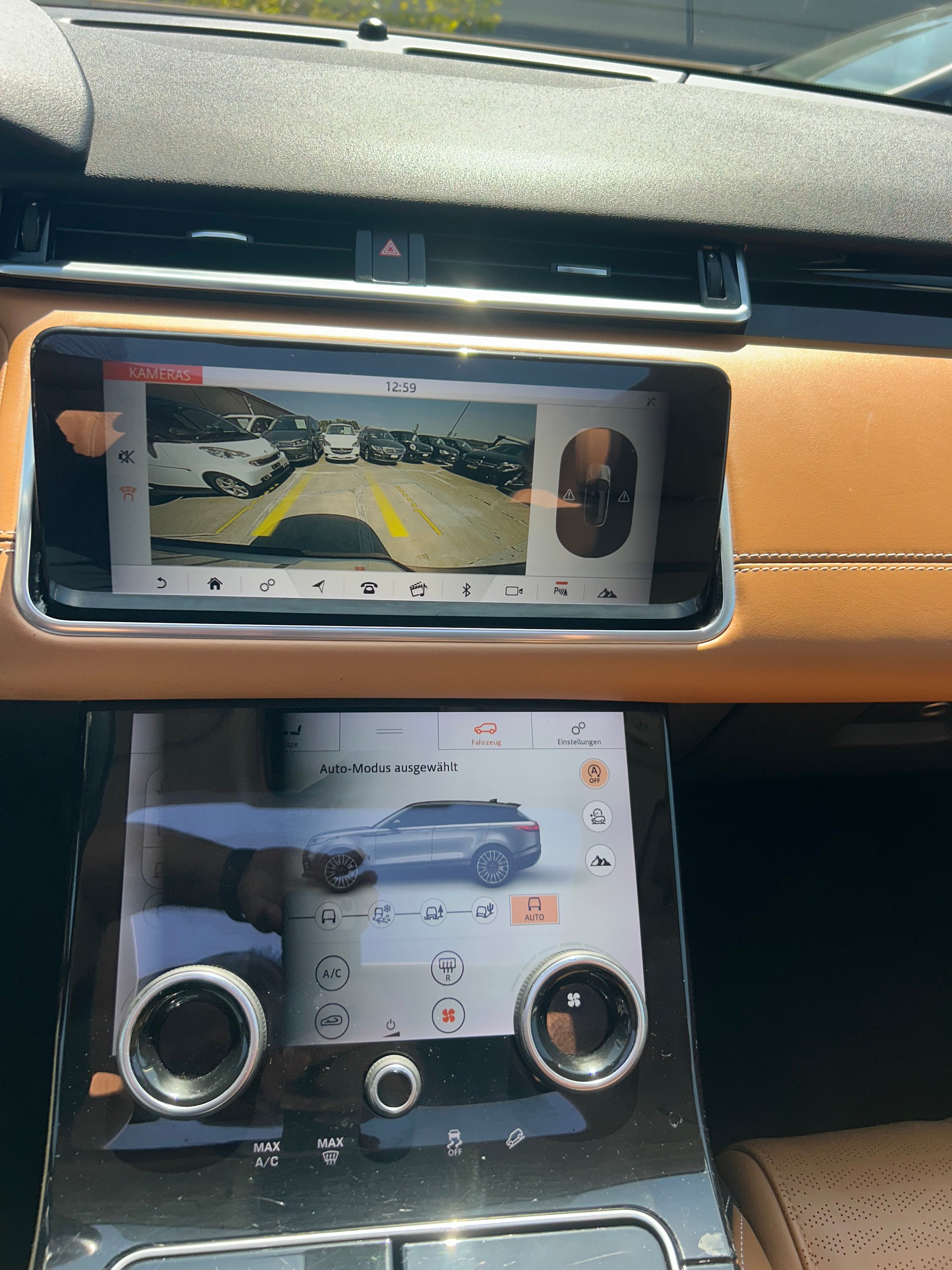 LAND ROVER Range Rover Velar D 240 SE Automatic-image-21