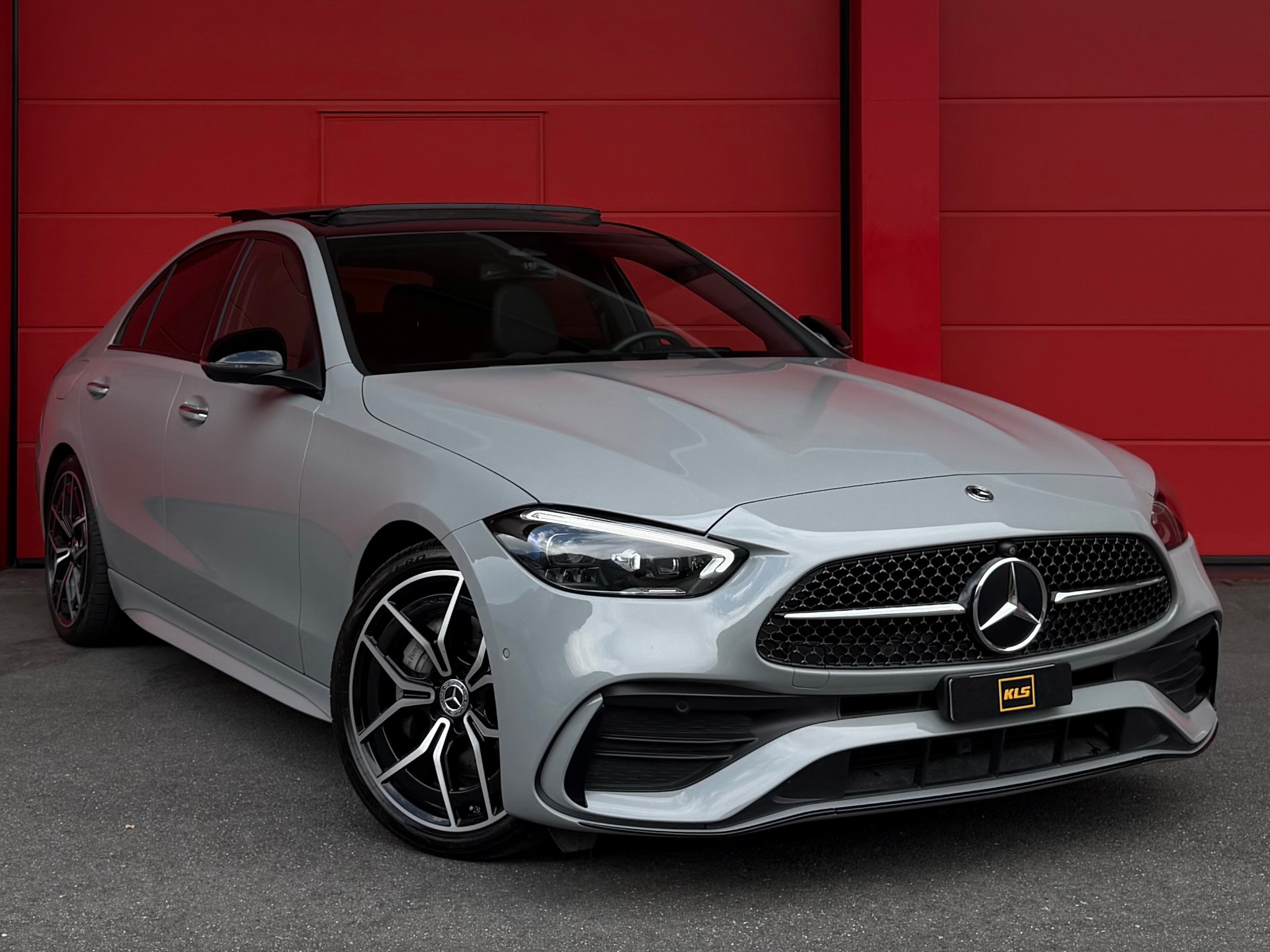 MERCEDES-BENZ C 300 AMG Line 4 Matic *CH-Fahrzeug*