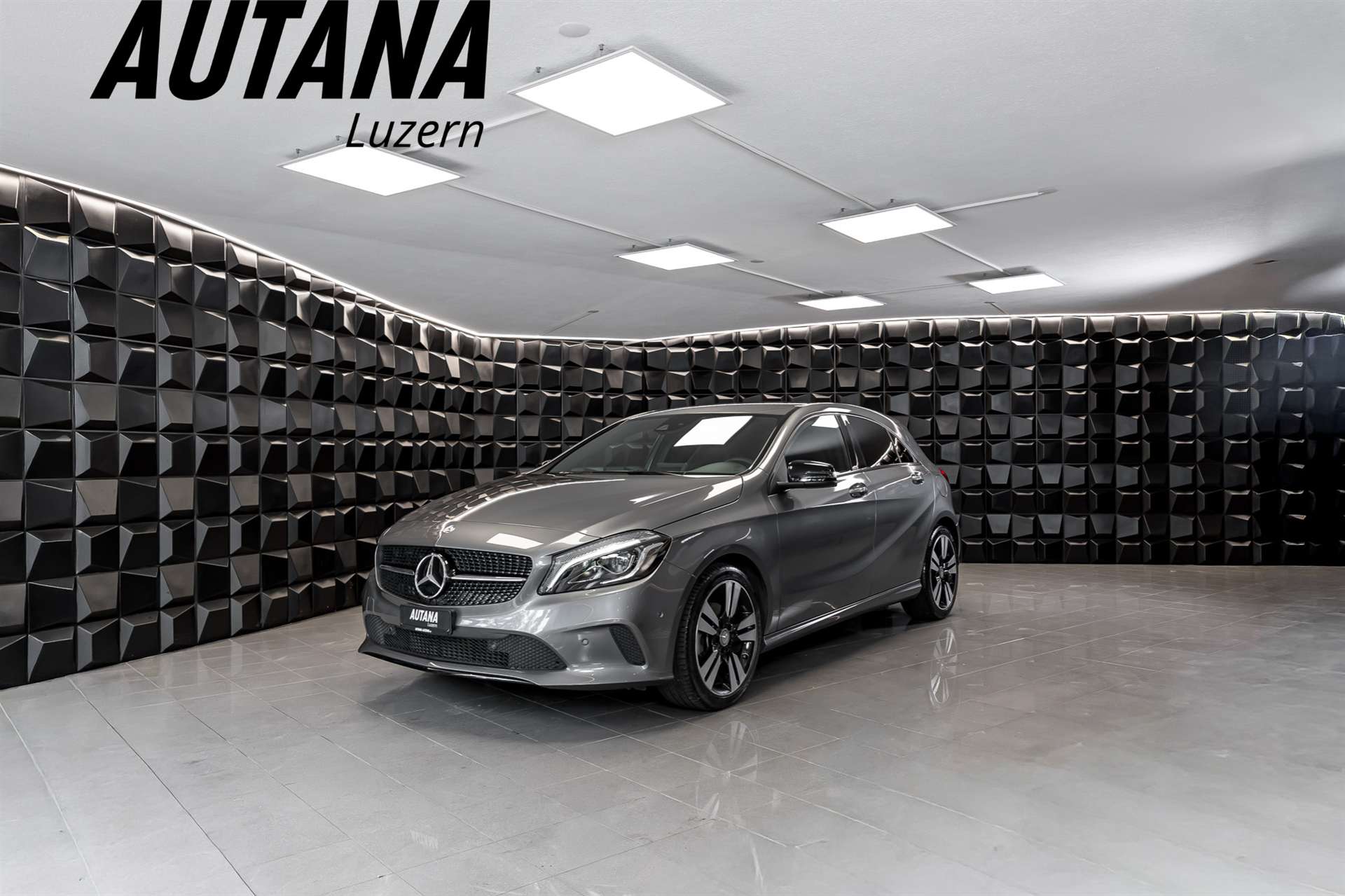 MERCEDES-BENZ A 220 Urban 4Matic 7G-DCT