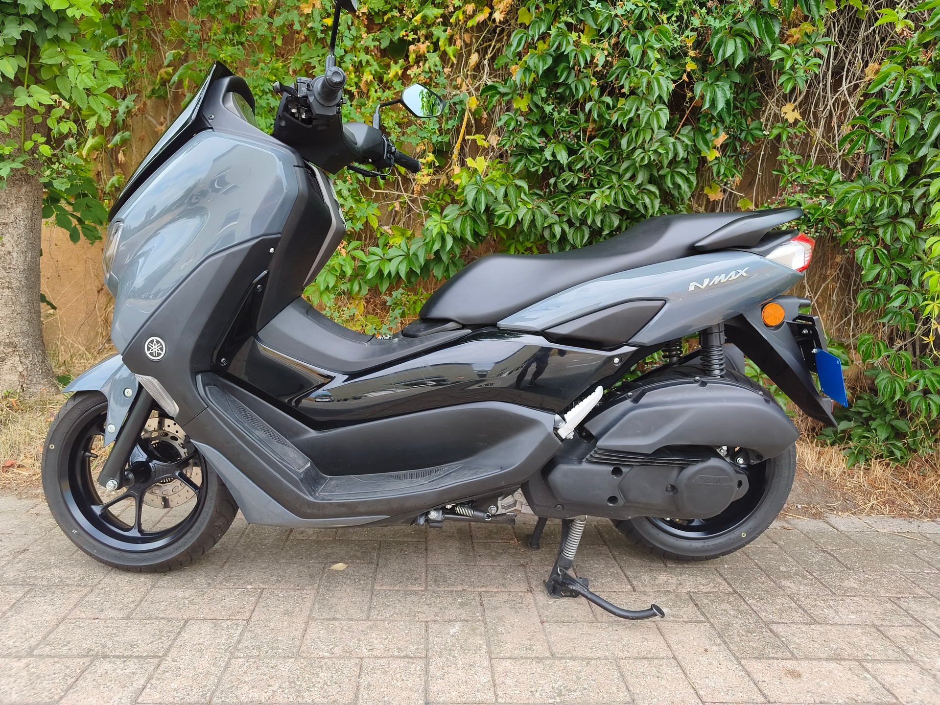 YAMAHA N-MAX GPD 125-image-7