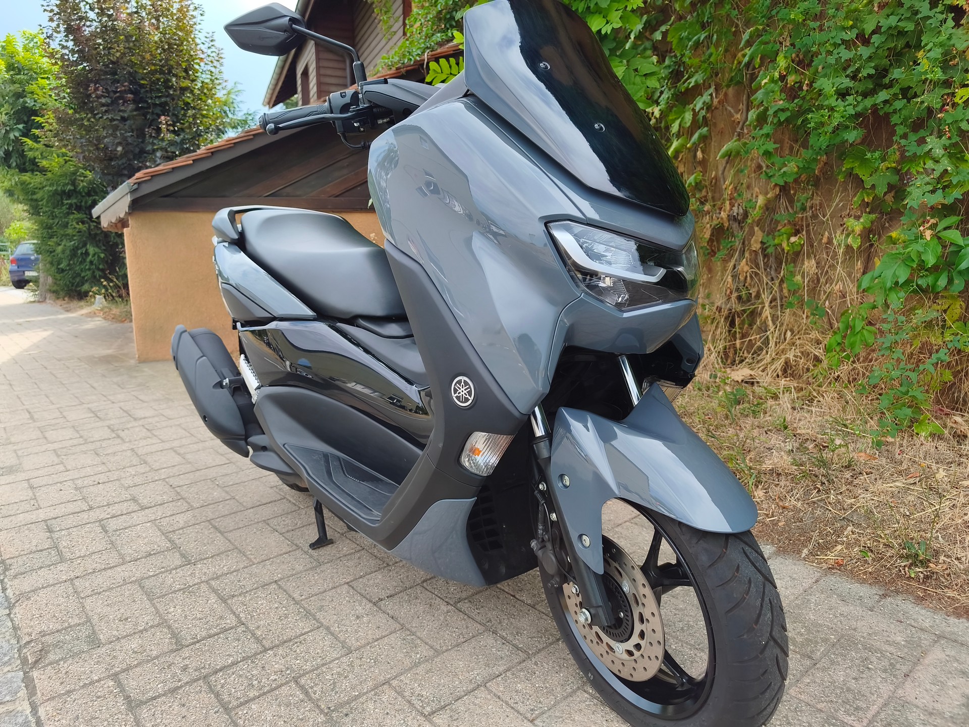 YAMAHA N-MAX GPD 125-image-3