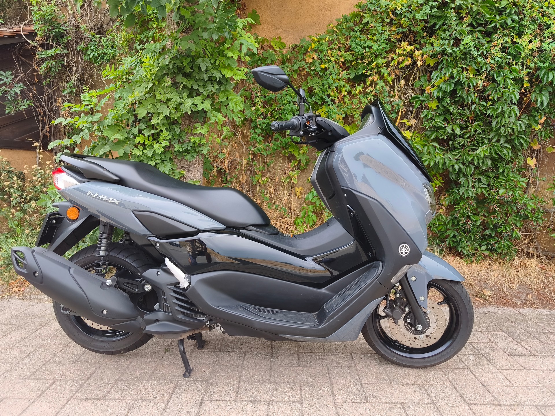 YAMAHA N-MAX GPD 125-image-1