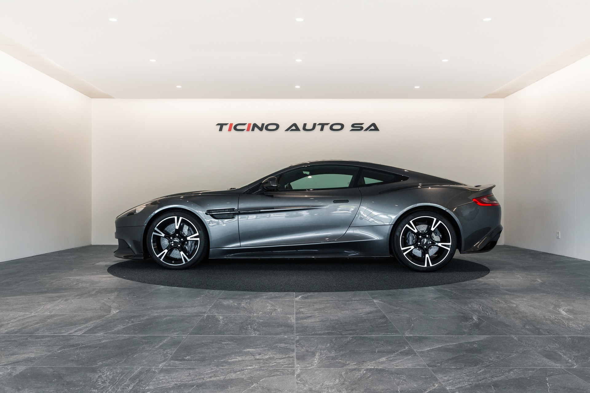 ASTON MARTIN Vanquish S Ultimate V12 Touchtronic 3-image-10
