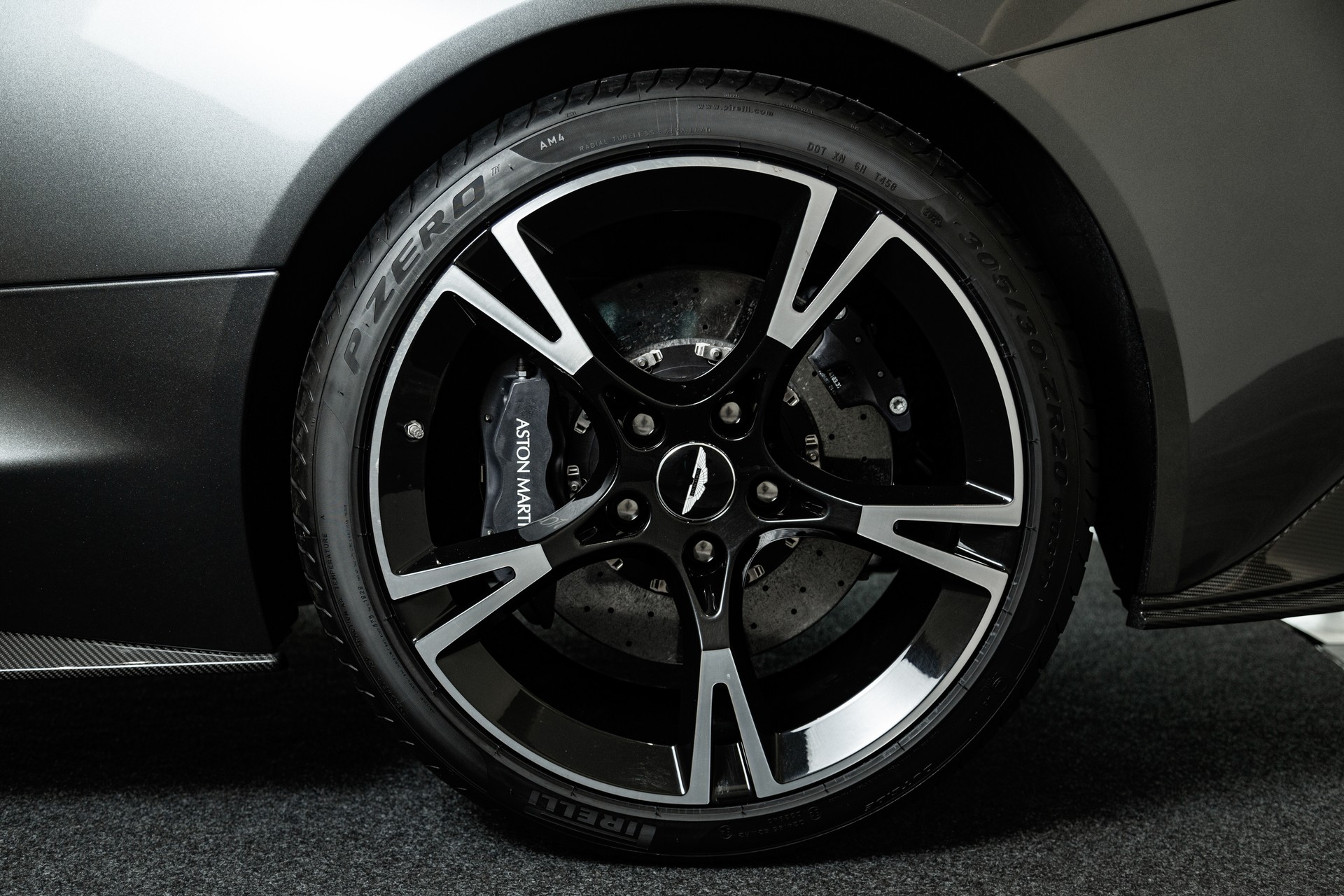 ASTON MARTIN Vanquish S Ultimate V12 Touchtronic 3-image-13