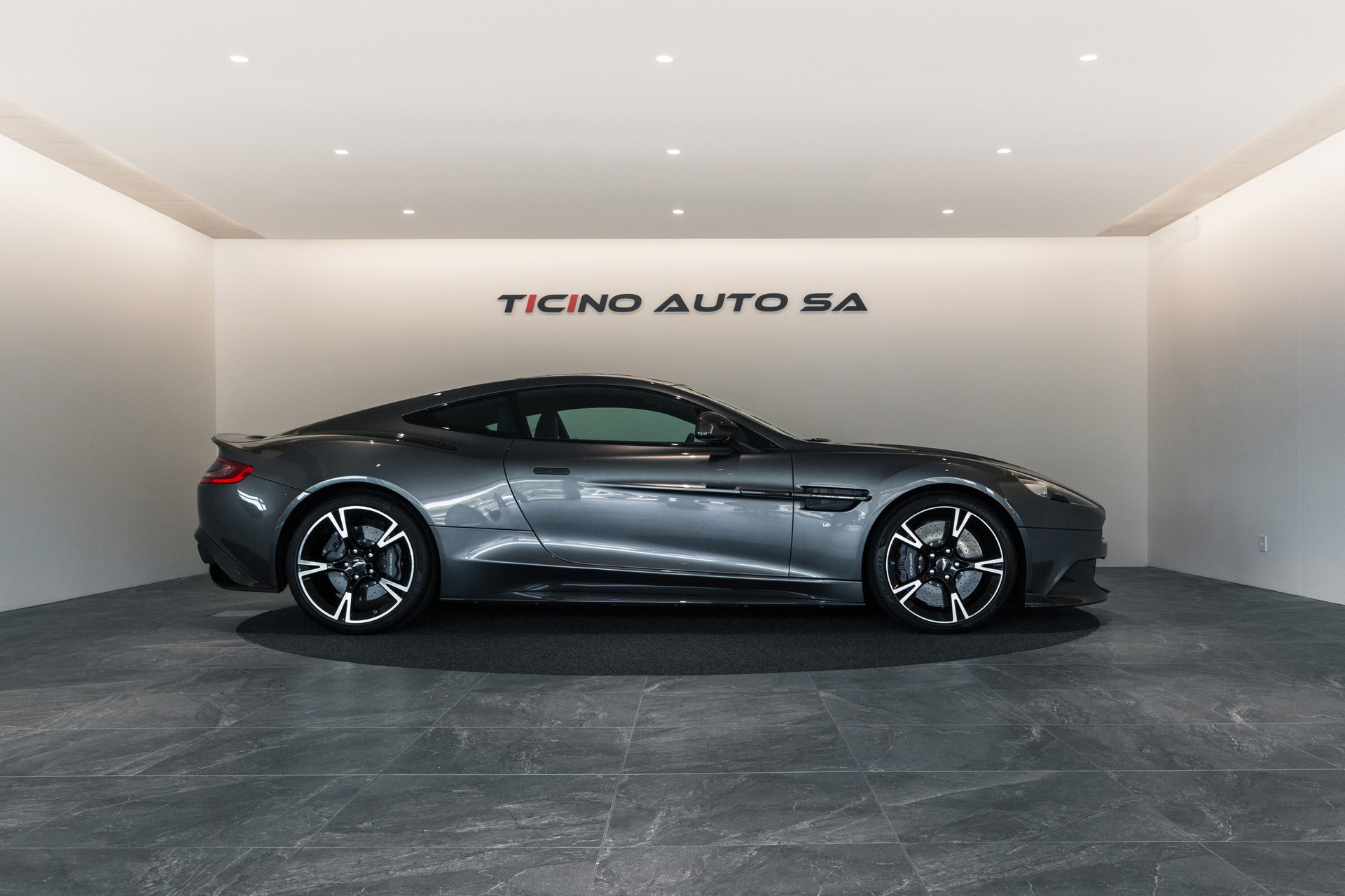 ASTON MARTIN Vanquish S Ultimate V12 Touchtronic 3-image-11