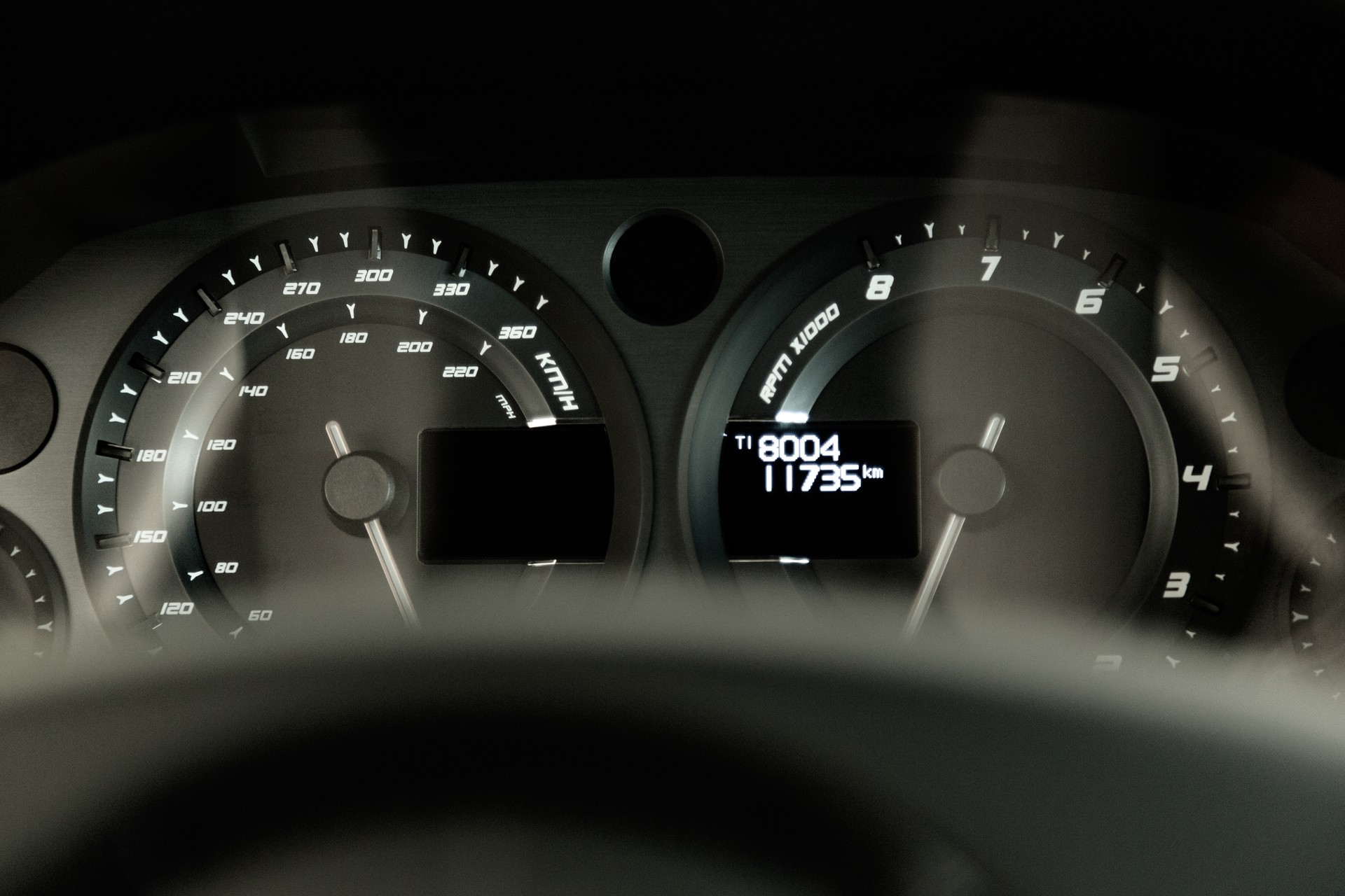 ASTON MARTIN Vanquish S Ultimate V12 Touchtronic 3-image-8