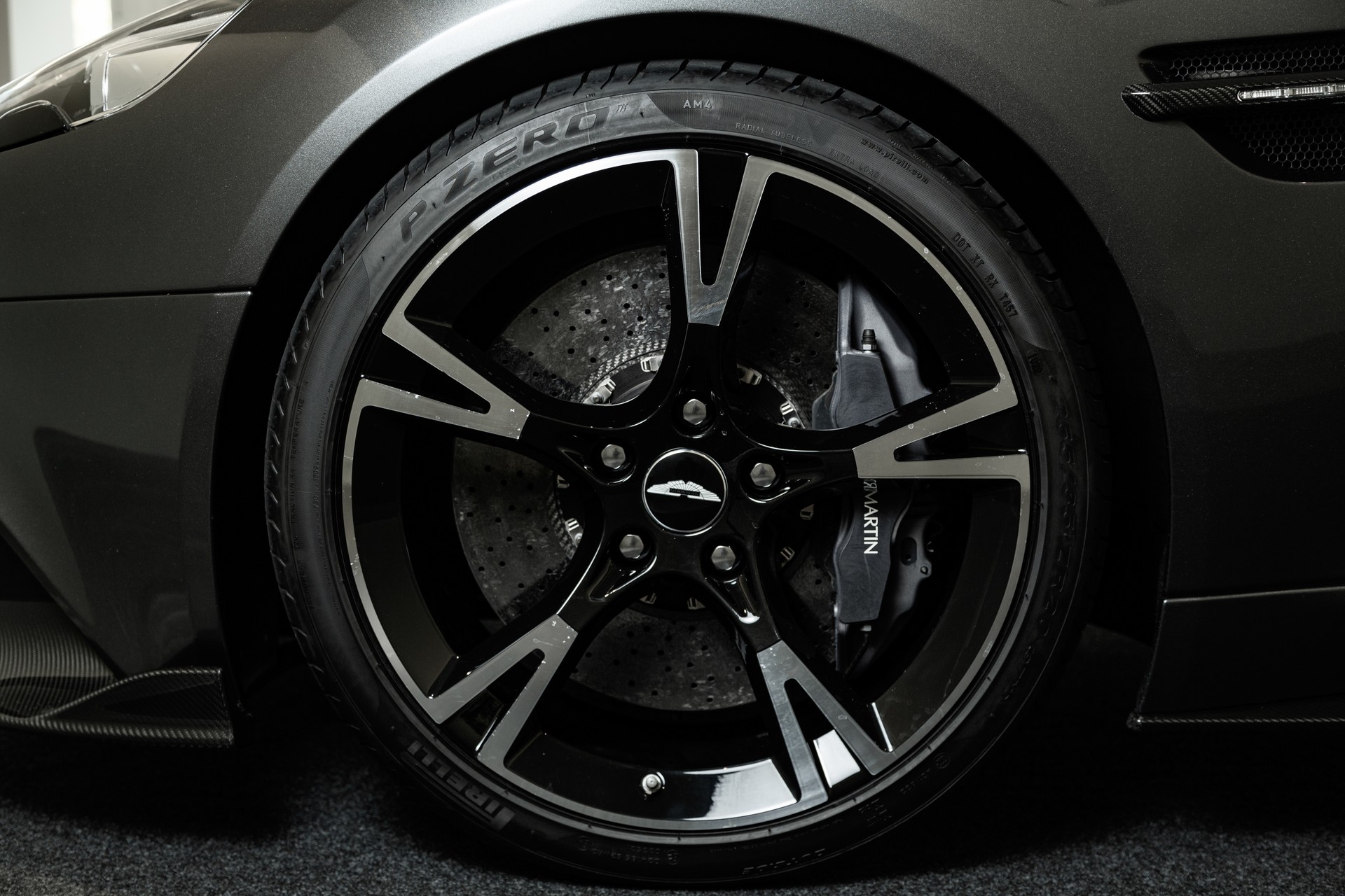 ASTON MARTIN Vanquish S Ultimate V12 Touchtronic 3-image-12