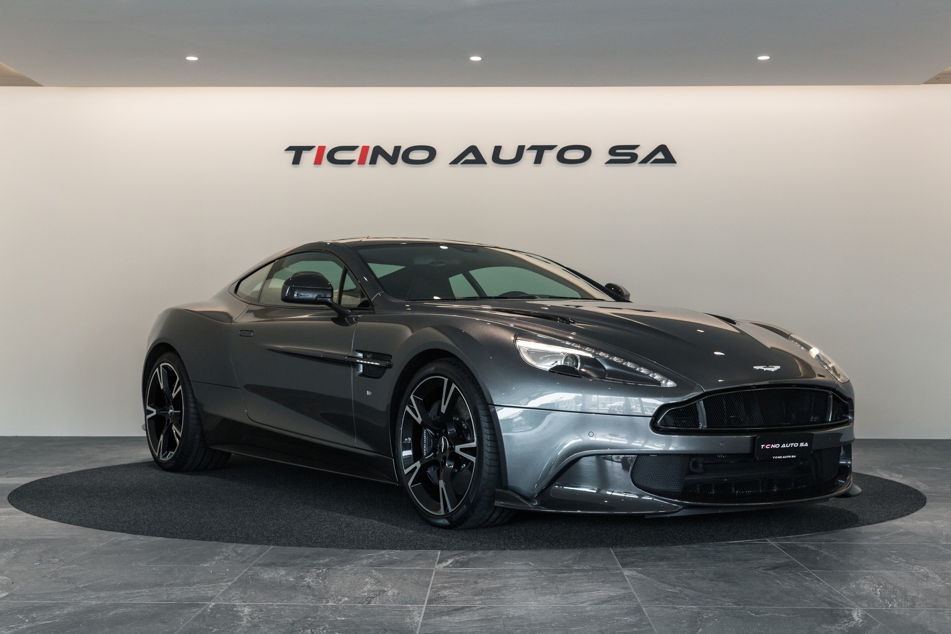 ASTON MARTIN Vanquish S Ultimate V12 Touchtronic 3