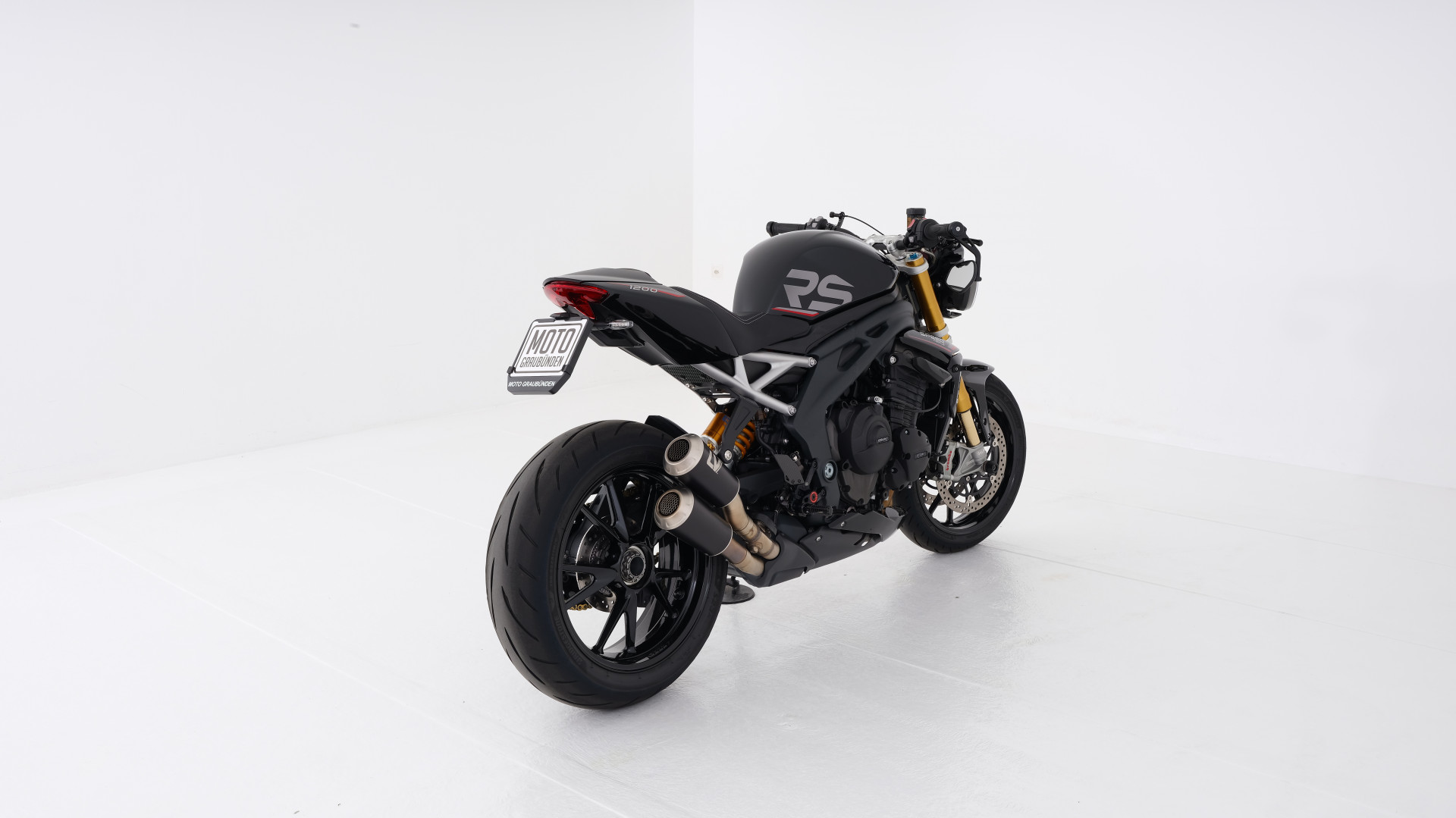 TRIUMPH Speed Triple 1200 RS-showroom-element-2