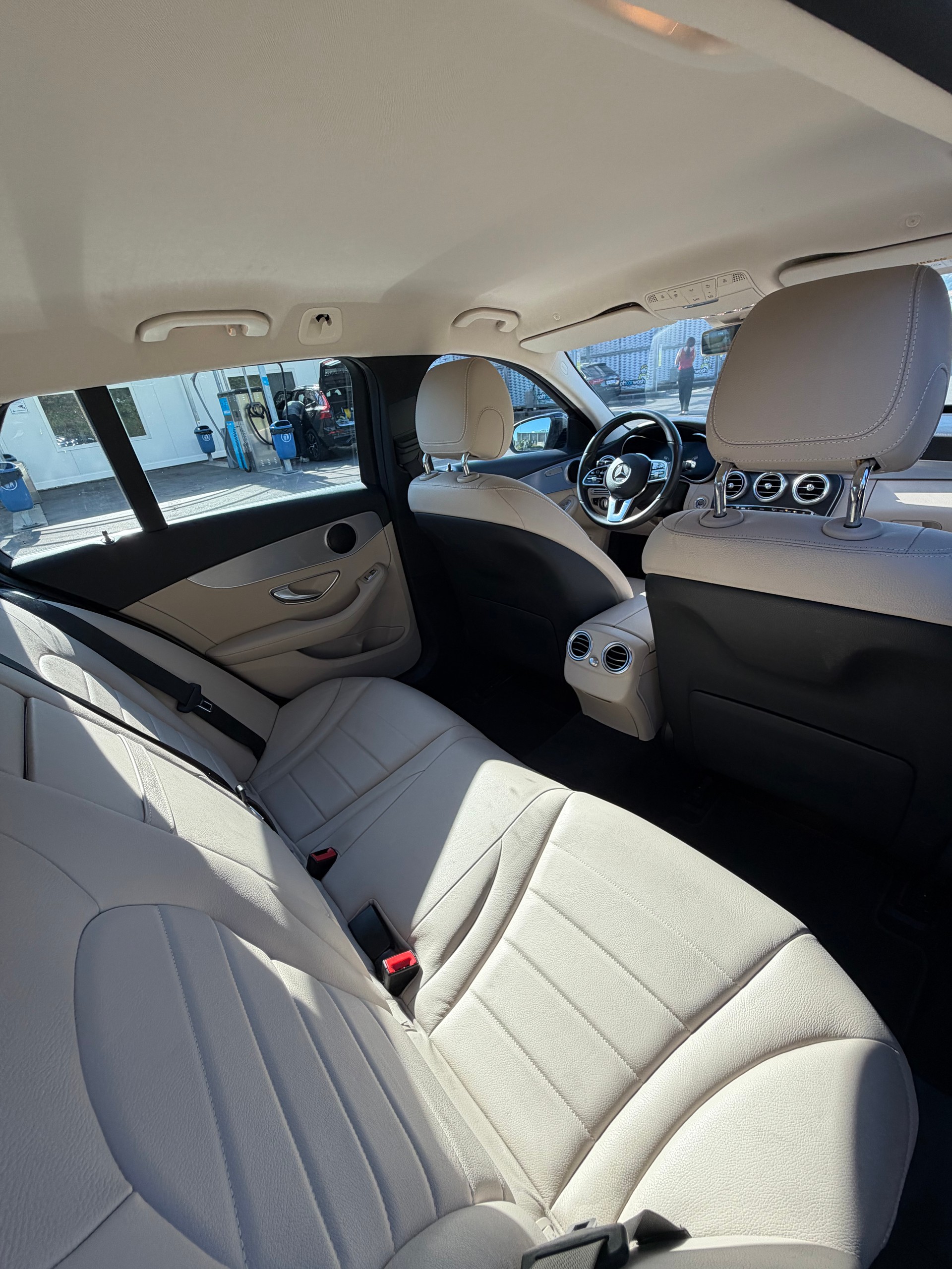 MERCEDES-BENZ C 200 Swiss Star Avantg. 4 Matic-image-8