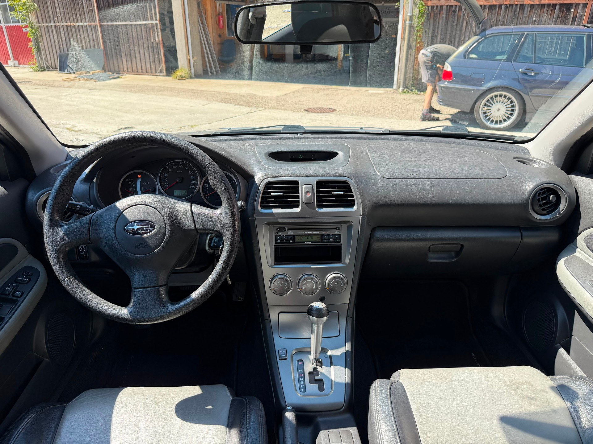 SUBARU Impreza 2.0 Sports-image-9