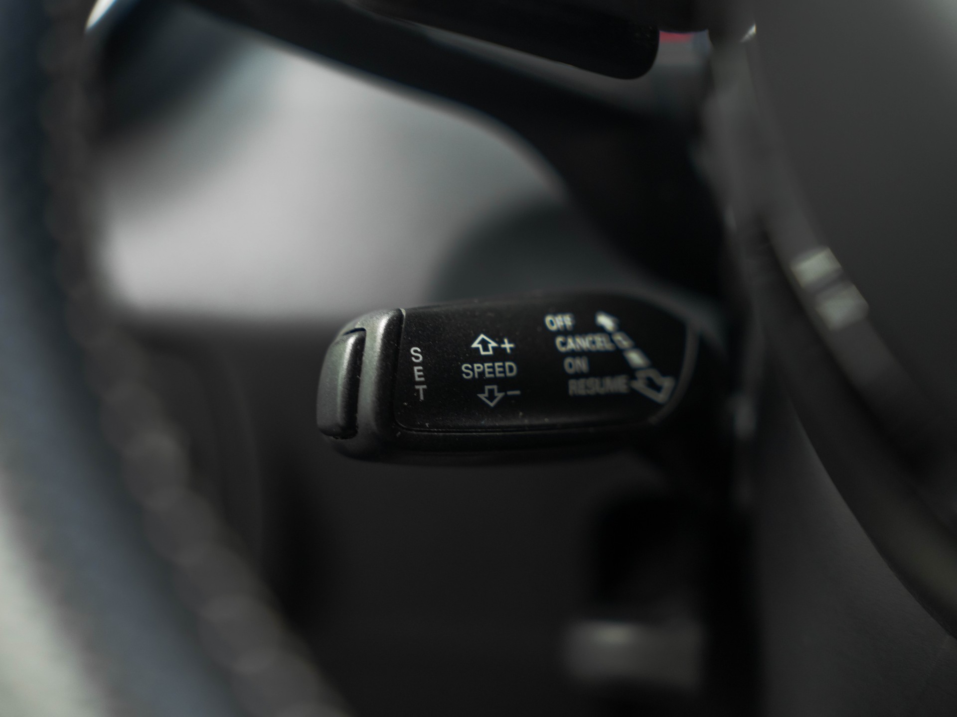 AUDI A1 Sport 1.4 TFSI Ambition S-tronic-image-21