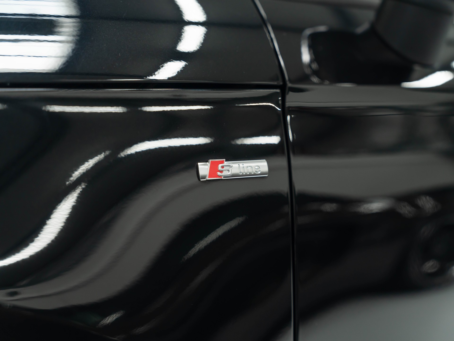 AUDI A1 Sport 1.4 TFSI Ambition S-tronic-image-12