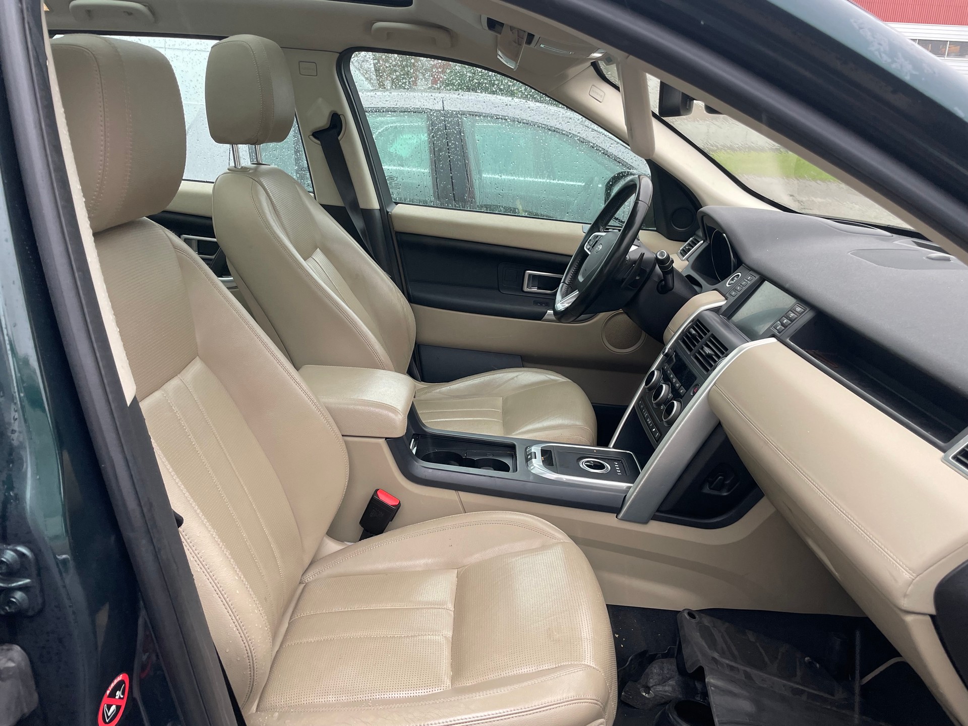 LAND ROVER Discovery Sport 2.0 TD4 Pure AT9-image-6