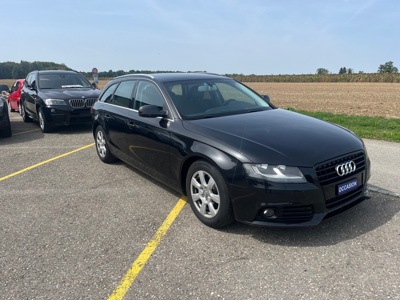 AUDI A4 Avant 2.0 TDI-image-1